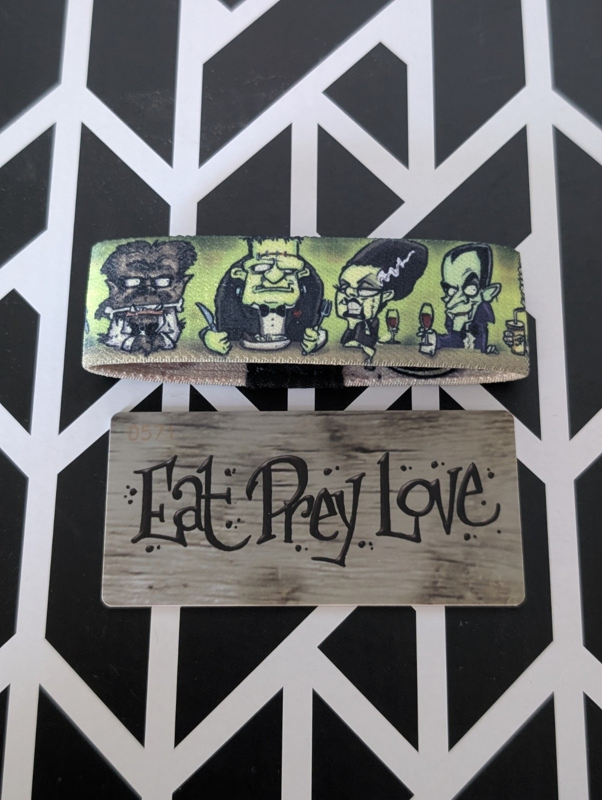 Zox Rare 2018 Halloween Strap #571 Eat Pray Love ~ NEW ~ Med ~ Collector\'s Card