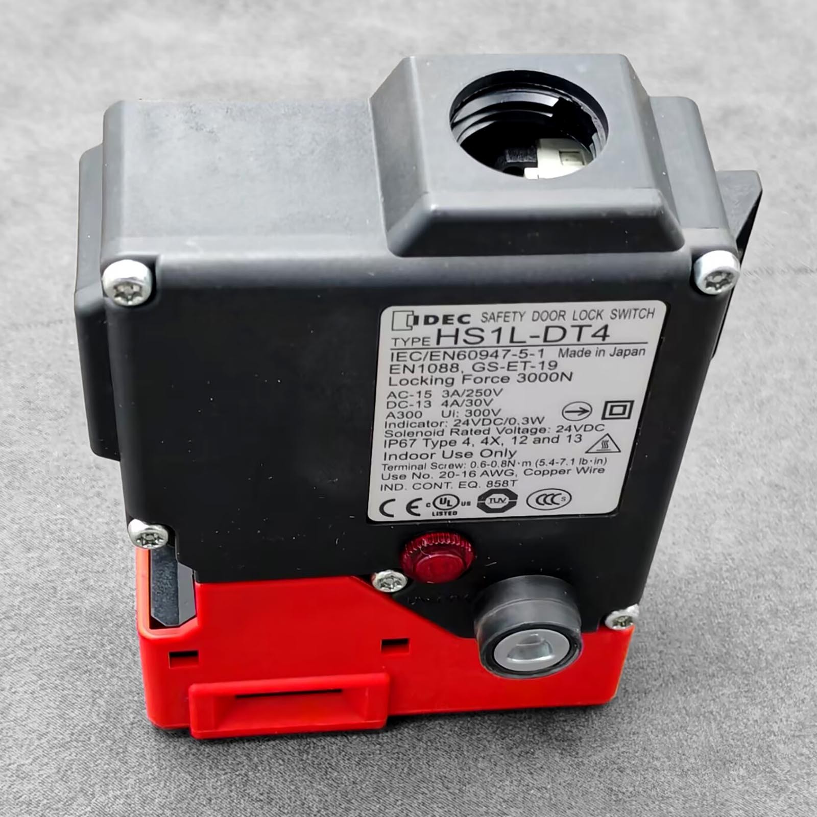 1PCS BRAND New HS1L-DT44KMSR-R Safety Switch for IDEC replace HS1E-340 1PCS BRAND New HS1L-DT44KMSR-R Safety Switch for IDEC replace HS1E-340