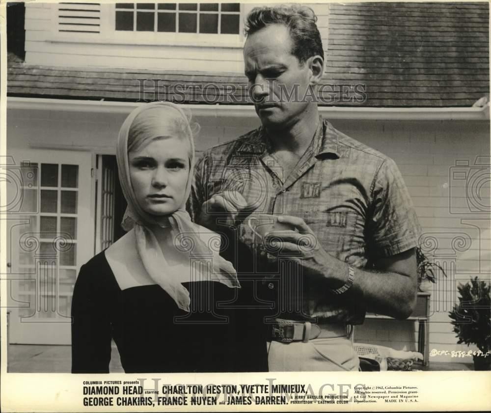 1962 Press Photo Yvette Mimieux and Charlton Heston in 