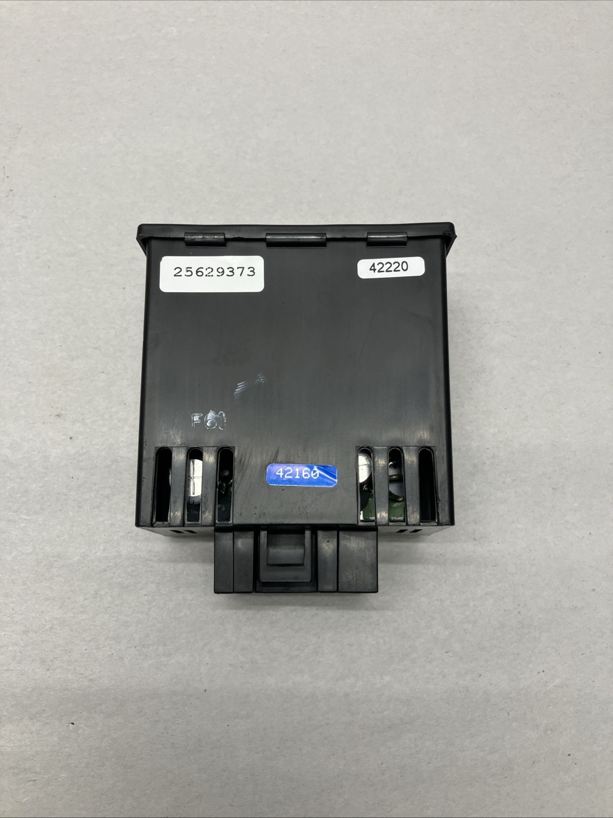 25629373 2001 2005 Buick Park Avenue Daytime Running Light Control Module 02 03
