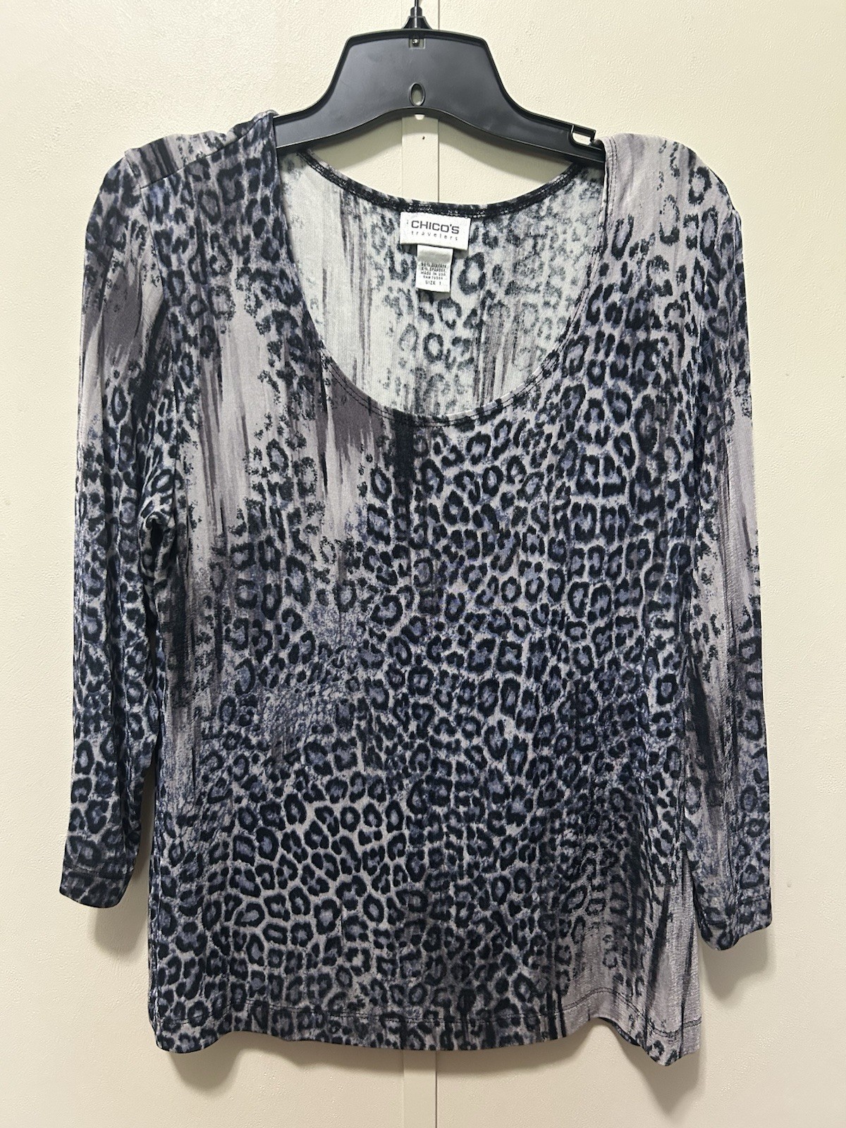 Chico\'s Travelers Animal Print Pullover Top Scoop Neck Stretchy Size Medium