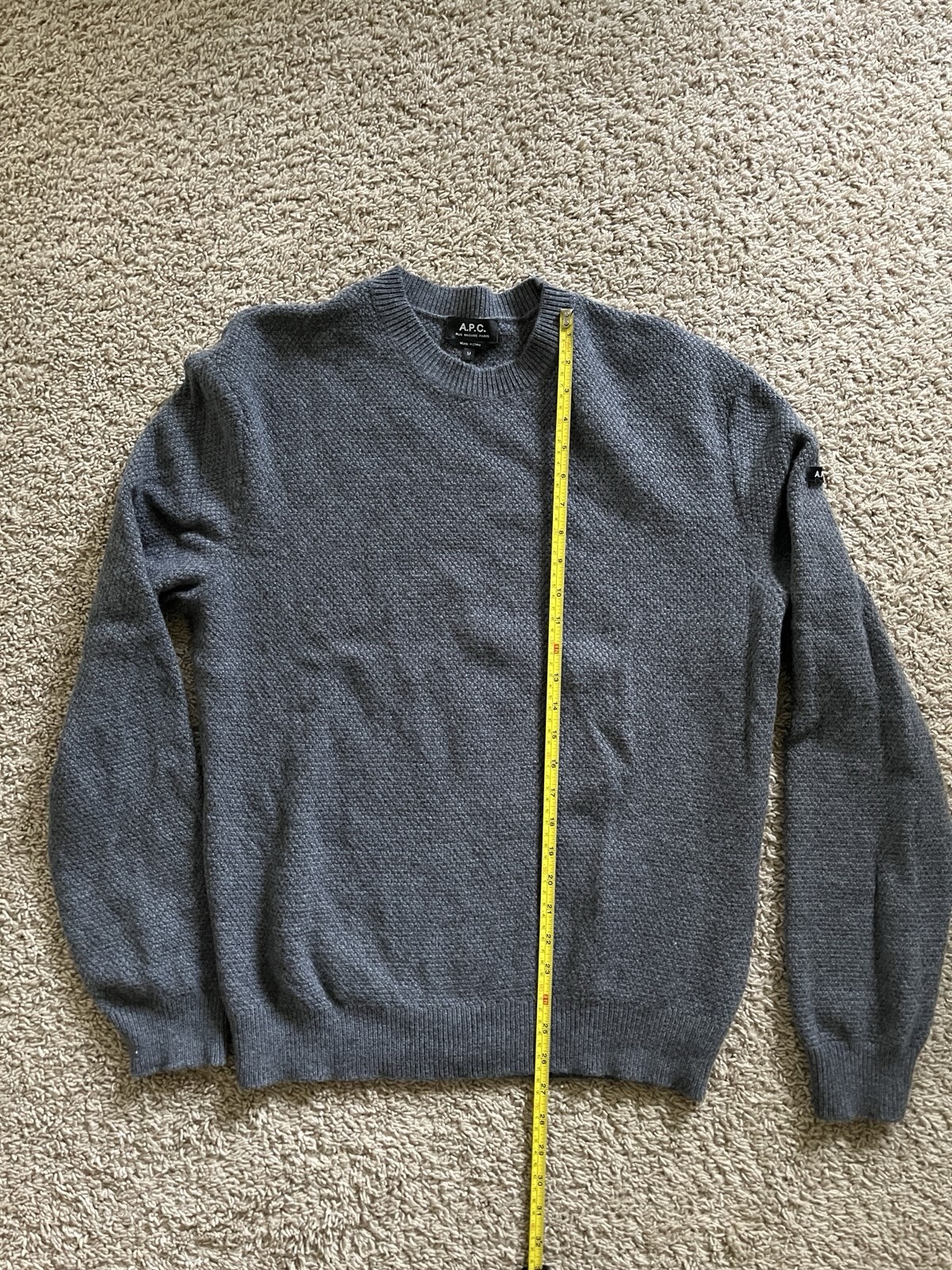 A.P.C. Men\'s Wool Knit Crew Neck Pullover Sweater Gray Solid Size M A.P.C. Men\'s Wool Knit Crew Neck Pullover Sweater Gray Solid Size M