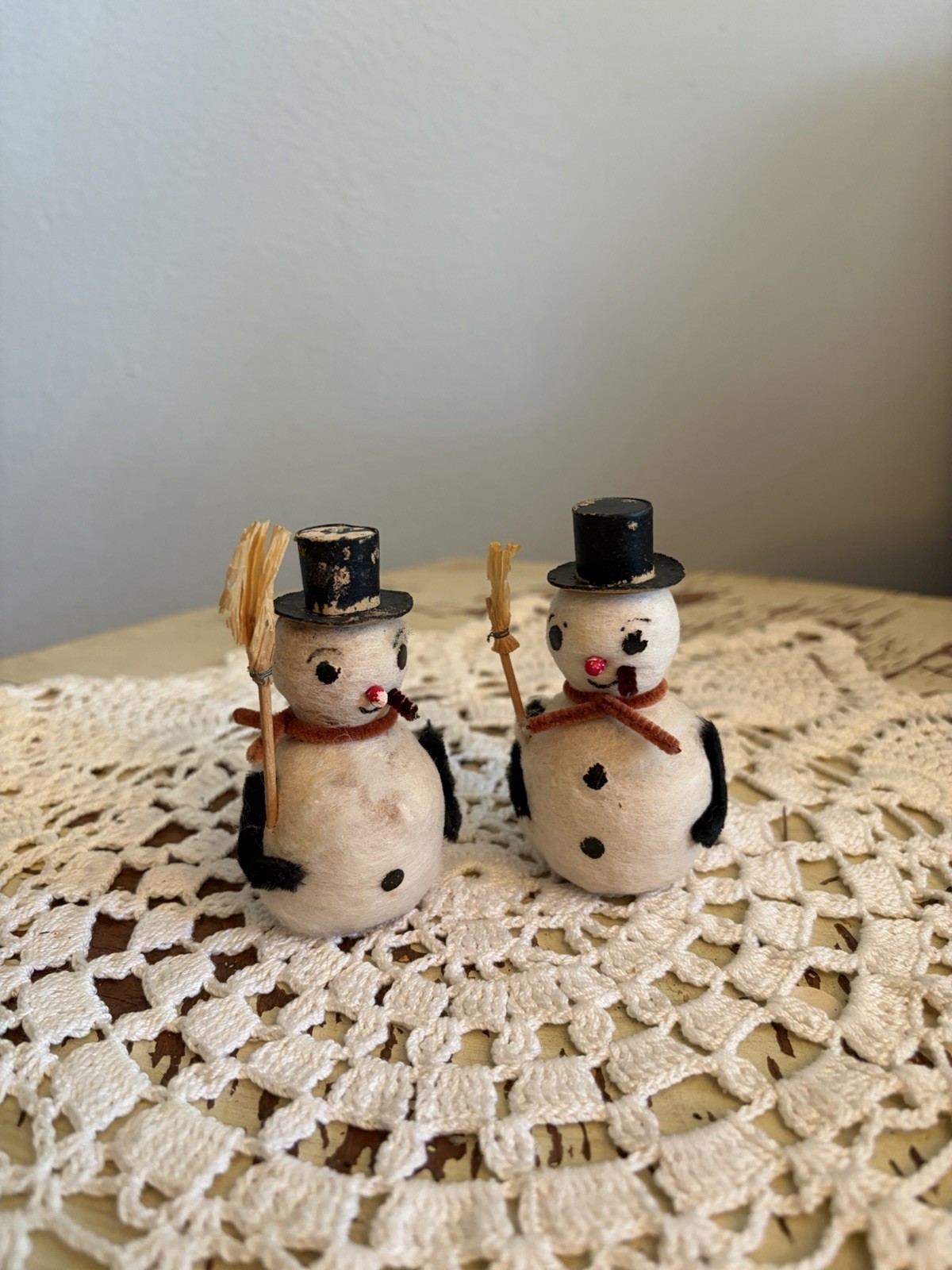 2 VTG Spun Cotton Snowman Family Putz Japan 3.25\ 2 VTG Spun Cotton Snowman Family Putz Japan 3.25\