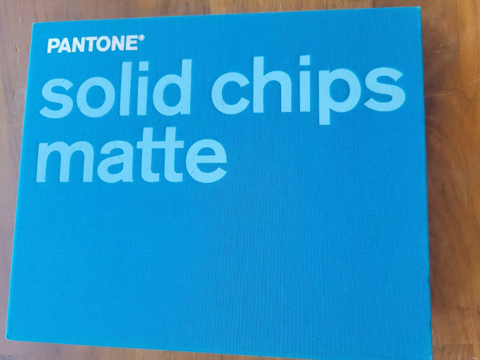 Pantone Solid Color Chips Matte Book 