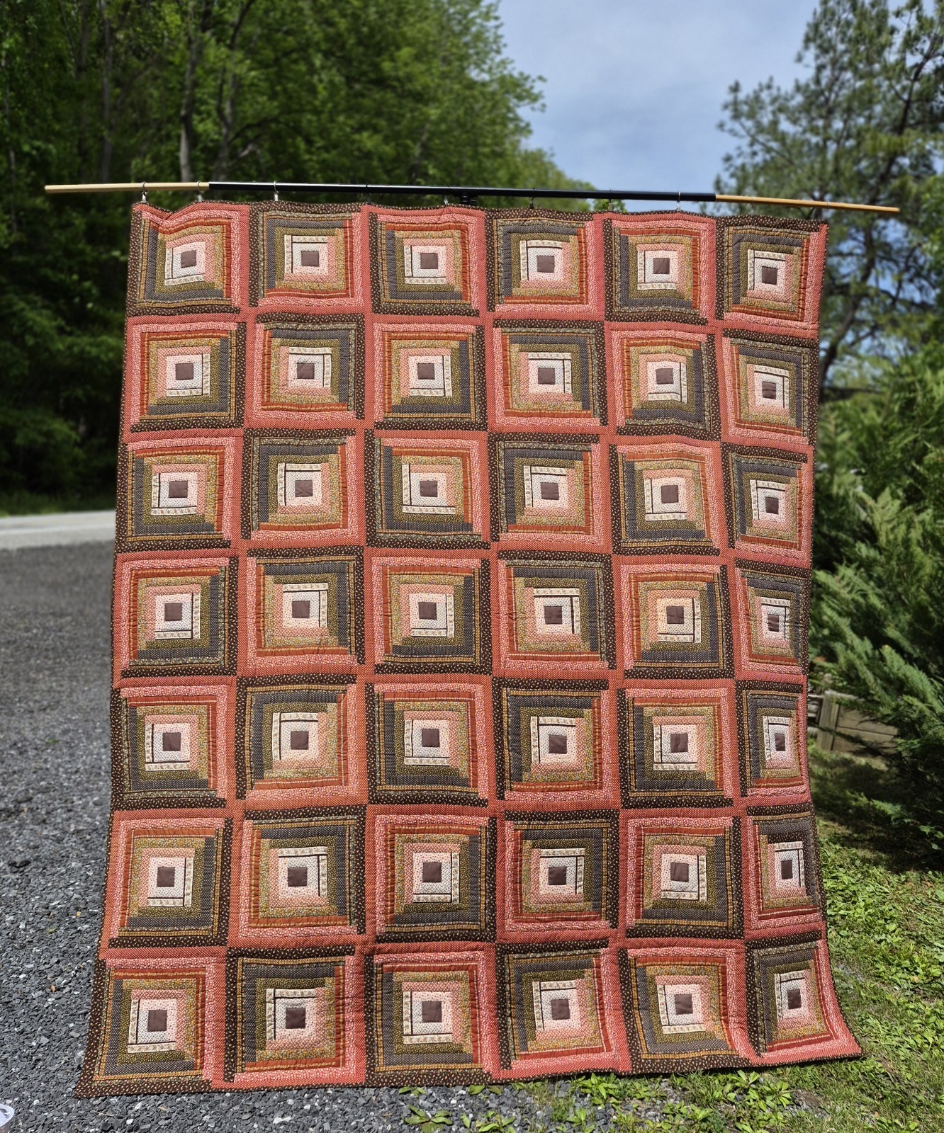 Vintage 1970- 1980\'s Handmade Handquilted Logcabin Quilt Browns-reds 84.5\