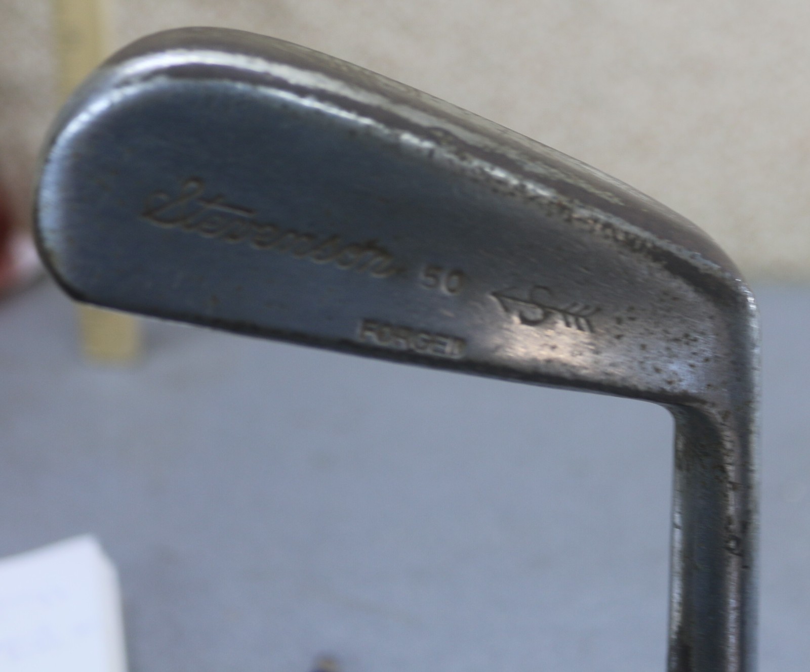 Vintage Wilson Cup Defender 2 midiron  RH Hickory shaft