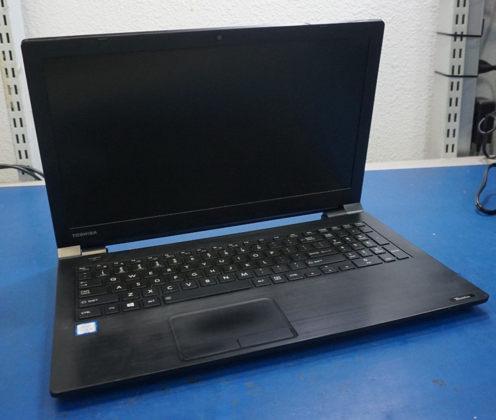 TOSHIBA TECRA C50-C Laptop w/ Intel Core i5-6200U 2.40 GHZ  (No RAM/HDD/BATTERY)