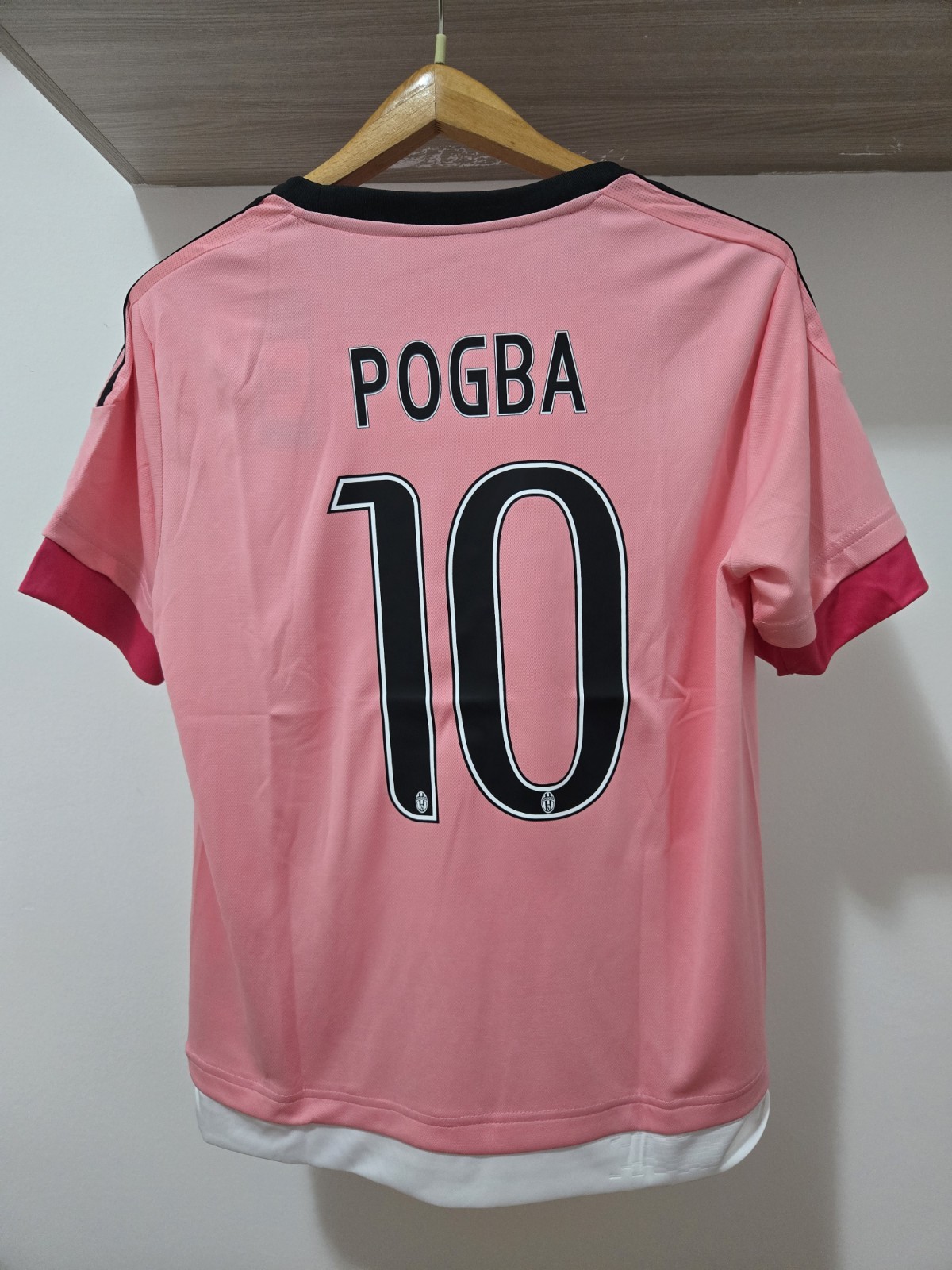 Pogba Juventus 2015-2016 Away Jersey Size L Pogba Juventus 2015-2016 Away Jersey Size L