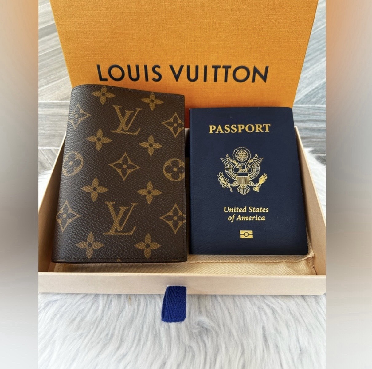 Louis Vuitton Monogram Passport Holder Wallet/Organizer Brown Leather M64502