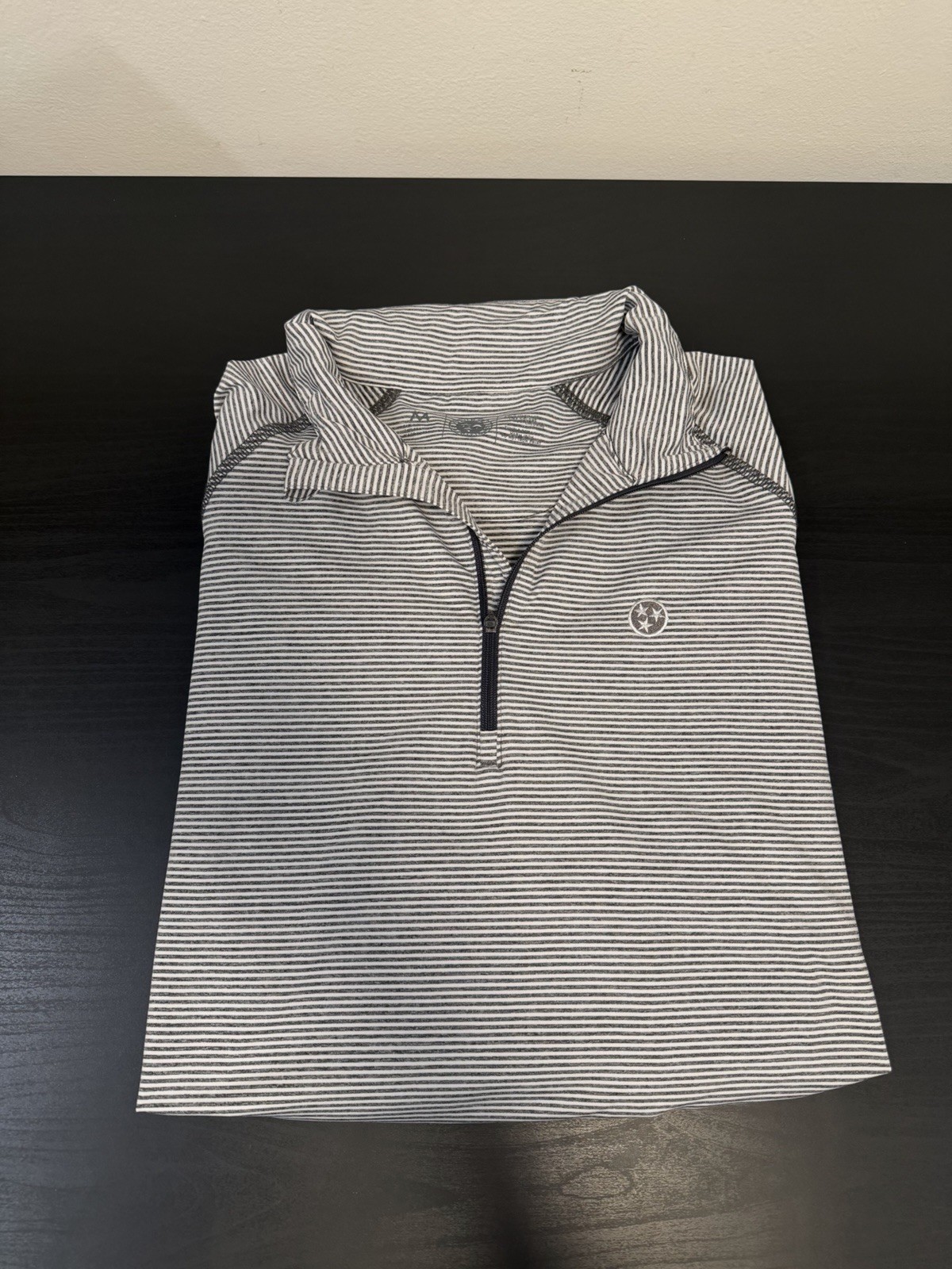 Volunteer Traditions Tennessee Tri-Star 1/4 Zip Pullover Gray Men’s Medium Volunteer Traditions Tennessee Tri-Star 1/4 Zip Pullover Gray Men’s Medium