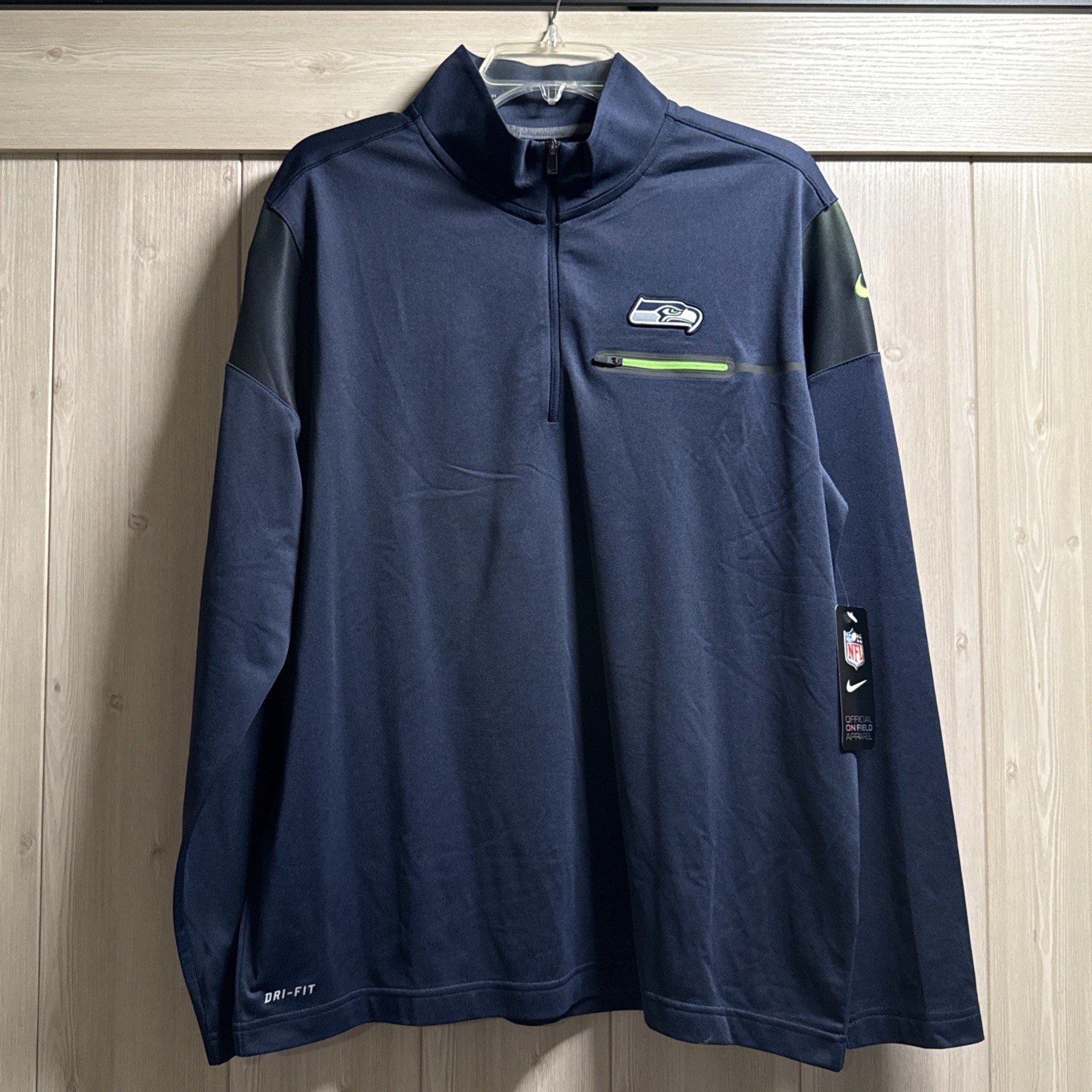 Seattle Seahawks Nike Dri-Fit Quarter Zip Pullover Men’s On field LARGE NEW $85 Seattle Seahawks Nike Dri-Fit Quarter Zip Pullover Men’s On field LARGE NEW $85