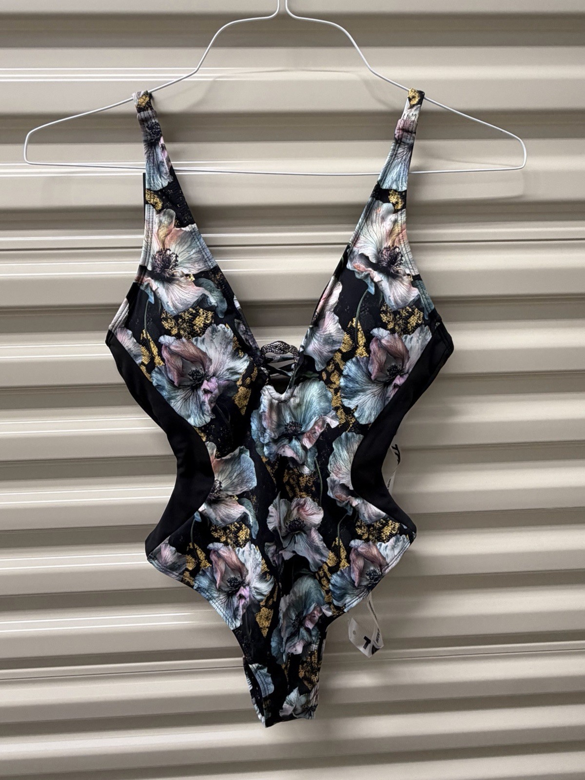 TA3 Hi Cut Plungey Triangle Swimsuit XS Mystic Poppy NWT Shapewear One Piece