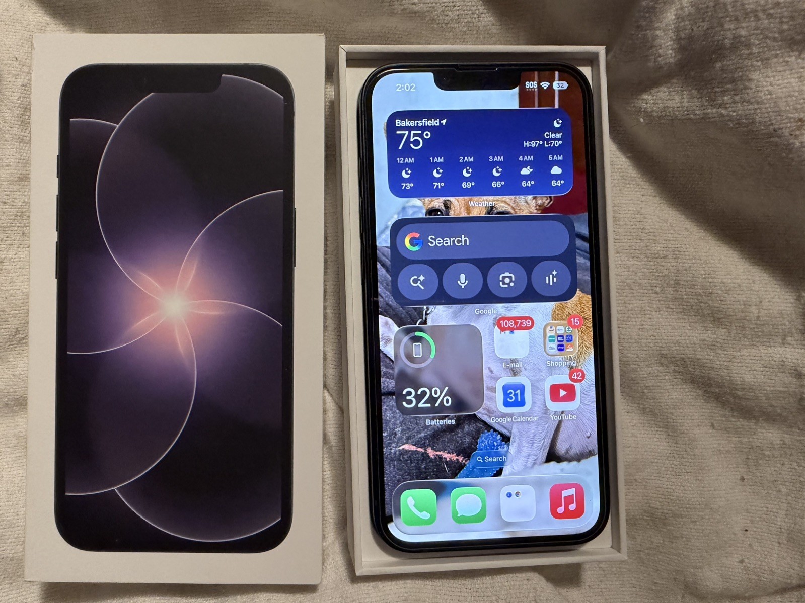 Apple iPhone 17e AT&T 256GB, MINT