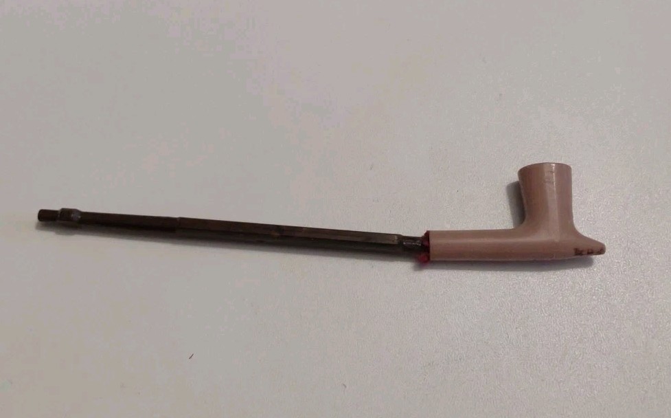 Vintage Toy St. Labre Indian School Montana Souvenir Plastic Peace Pipe 6\ Vintage Toy St. Labre Indian School Montana Souvenir Plastic Peace Pipe 6\