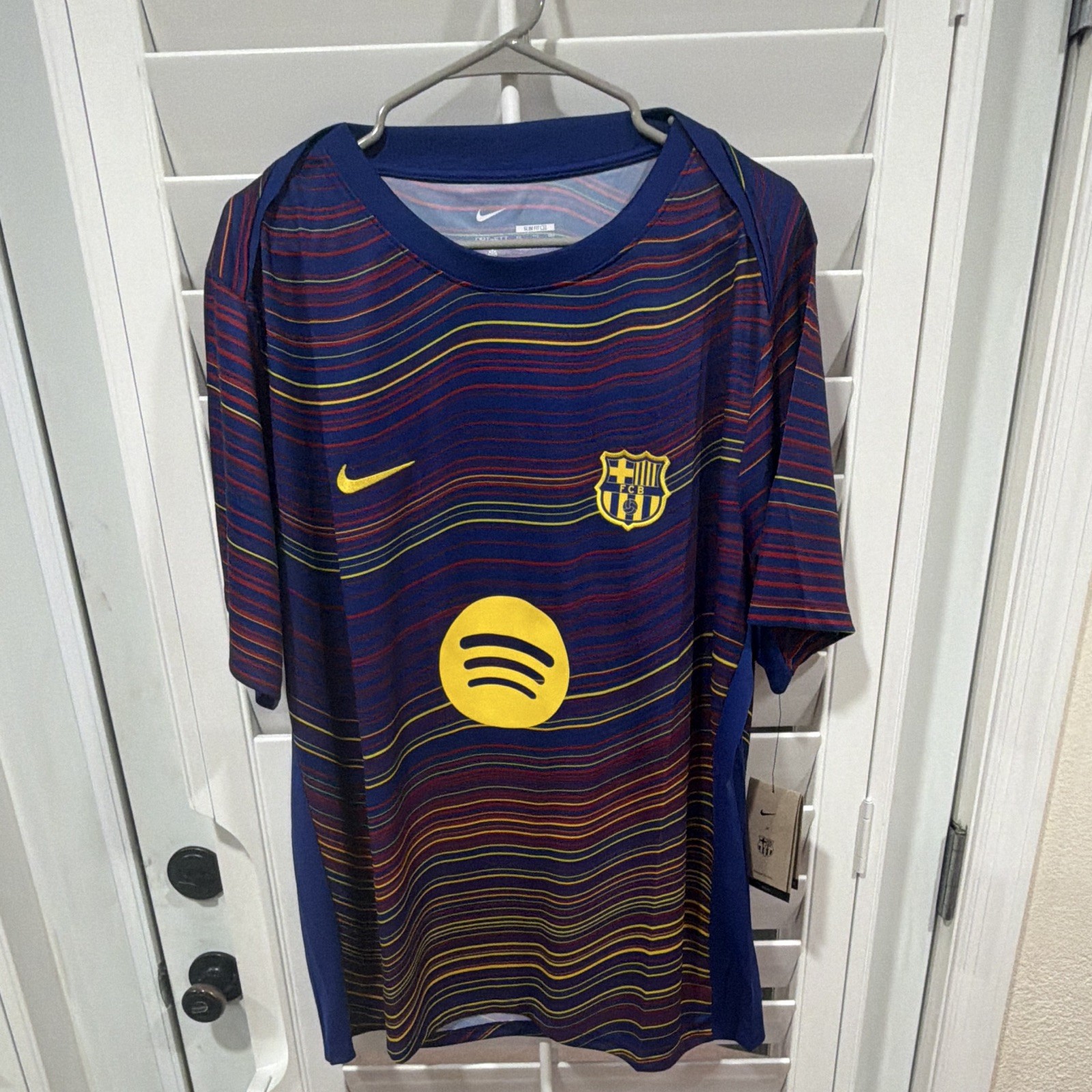 Nike FC Barcelona Dri-FIT Slim Fit Soccer Jersey Men’s XXL Blue/Red HJ7142-456 Nike FC Barcelona Dri-FIT Slim Fit Soccer Jersey Men’s XXL Blue/Red HJ7142-456