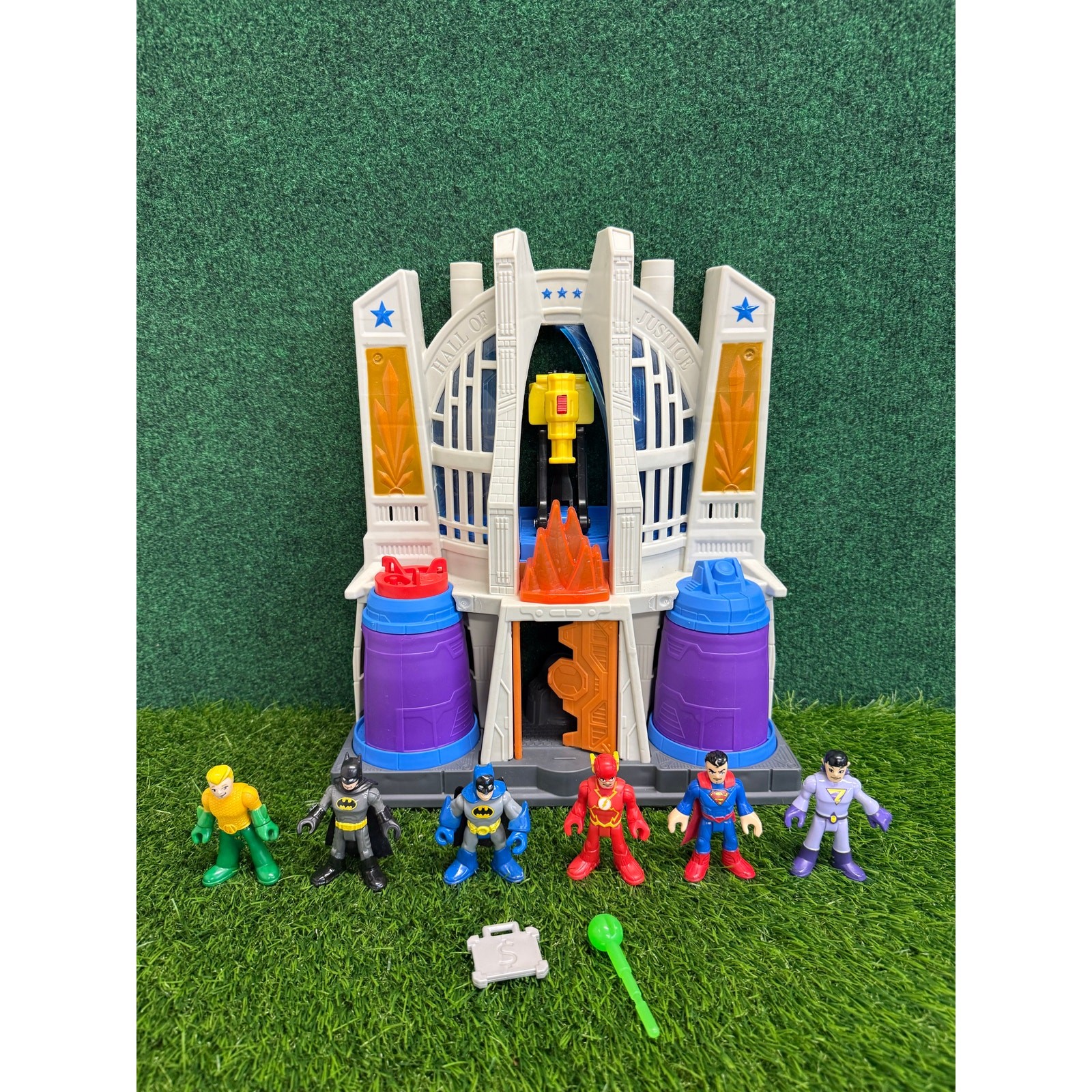 Imaginext DC Super Friends HALL OF JUSTICE League Playset w/ Action Figures