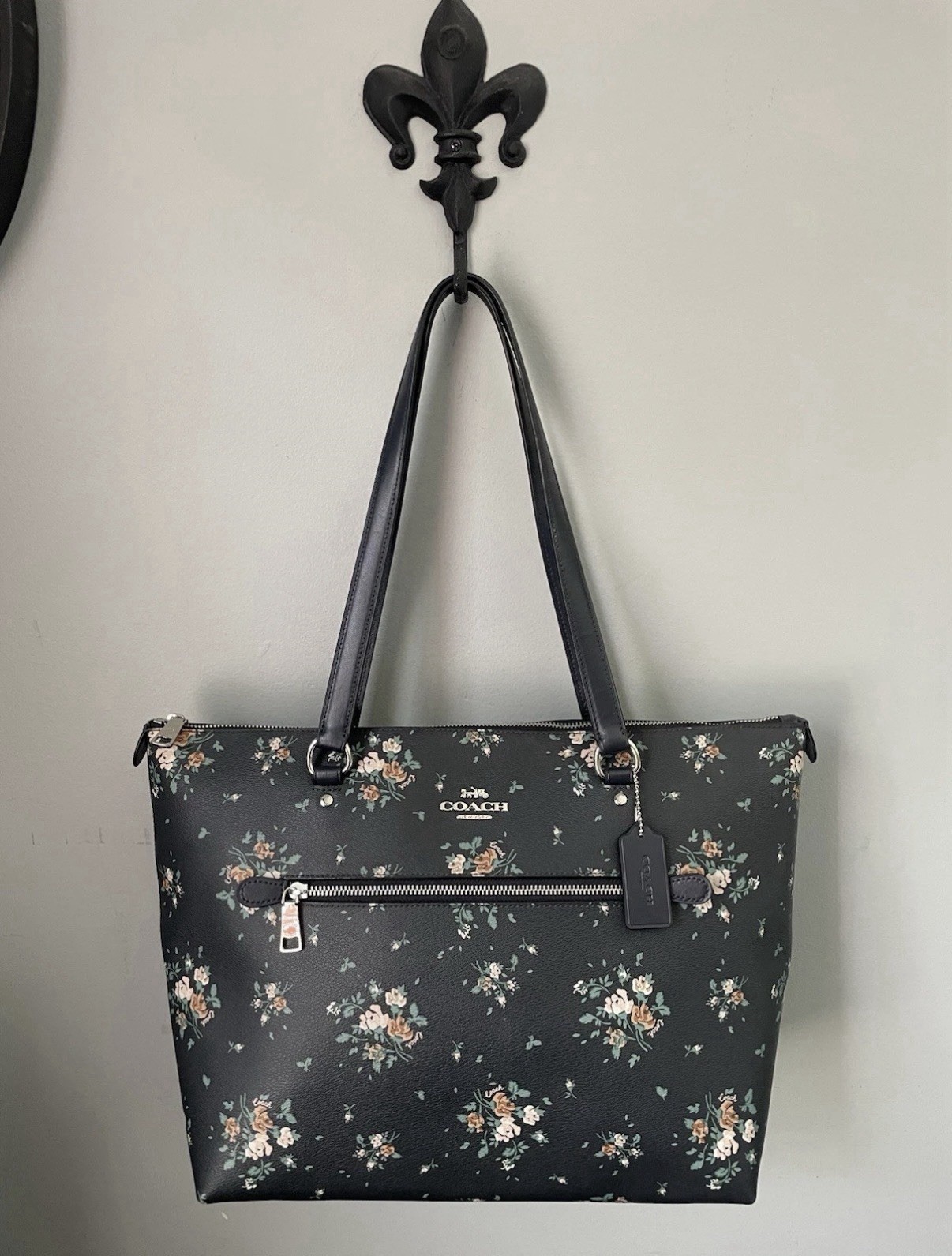 COACH Rose Bouquet Gallery Tote Shoulder Bag Midnight Navy Floral/ Silver/Roses