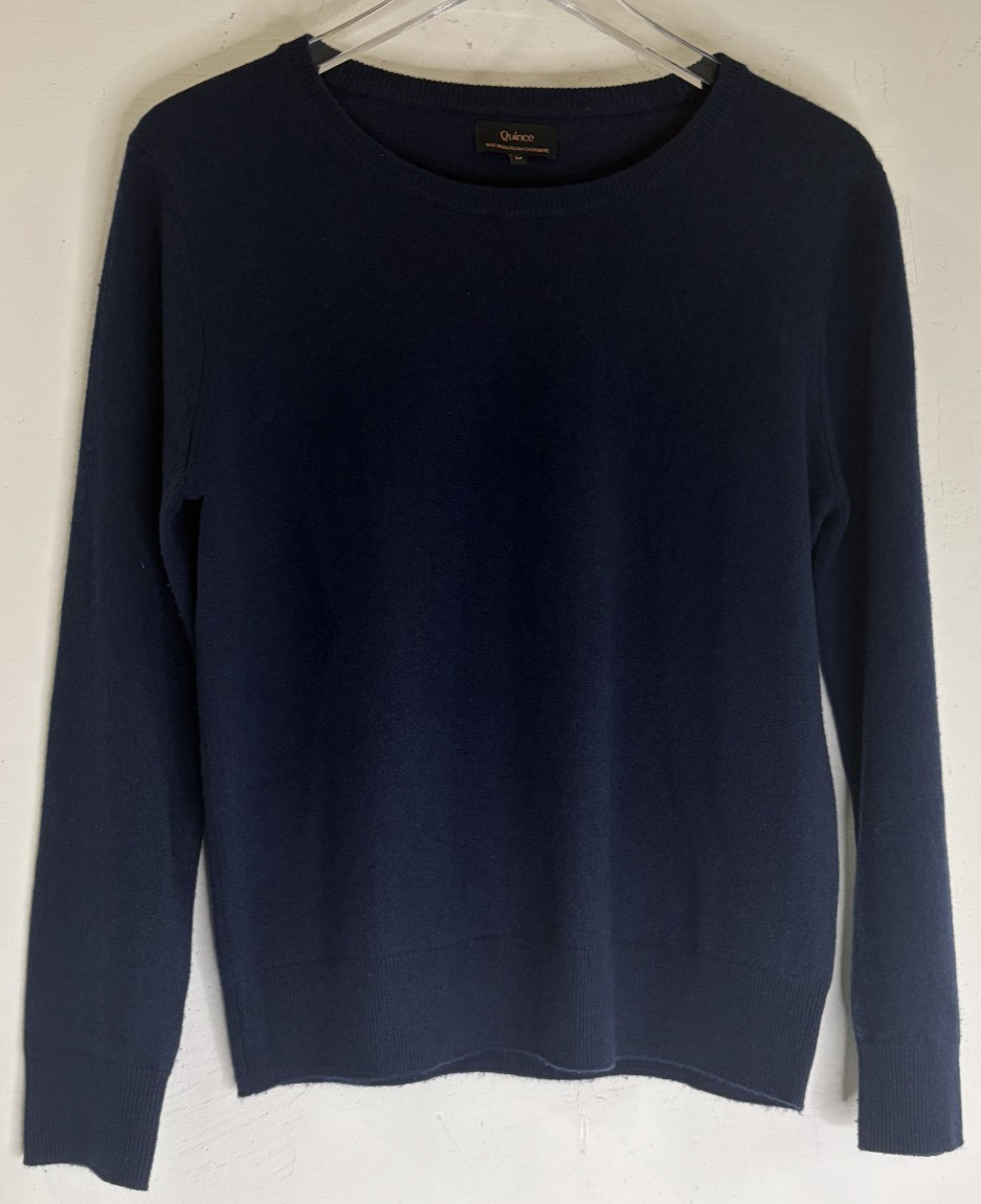 Quince Women\'s Sz Medium 100% Mongolian Cashmere Crewneck Sweater Navy Blue Quince Women\'s Sz Medium 100% Mongolian Cashmere Crewneck Sweater Navy Blue