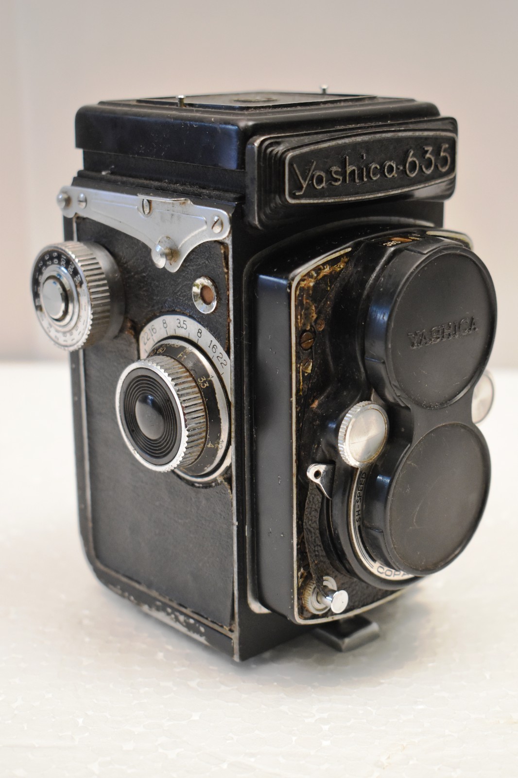 Vintage Yashica 635 TLR Medium Format 120 Film Camera Yashikor 80mm Japan Rare\