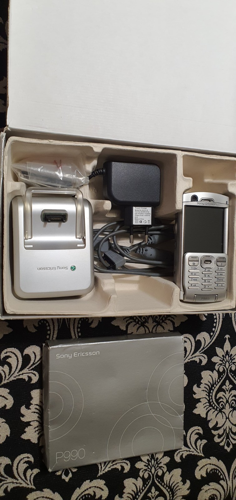Sony Ericsson P990i Sony Ericsson P990i