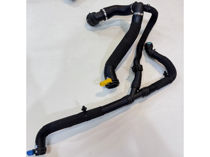 Upper Hose Fits Jaguar 2017-2023 T4A2936 Upper Hose Fits Jaguar 2017-2023 T4A2936