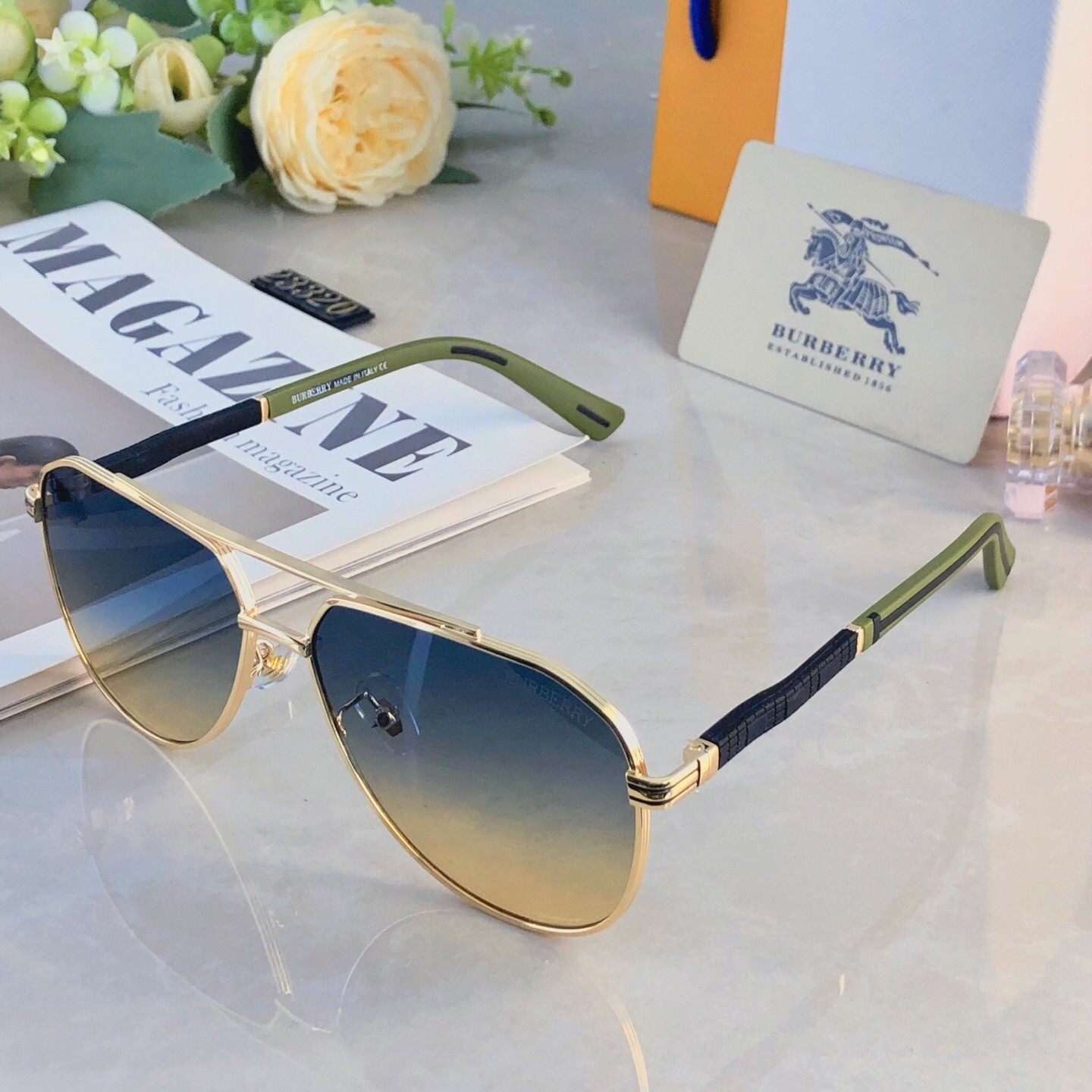 Burberry BE3125 Oliver Aviator Sunglasses 59-15-145 Gold Gradient Lens Burberry BE3125 Oliver Aviator Sunglasses 59-15-145 Gold Gradient Lens