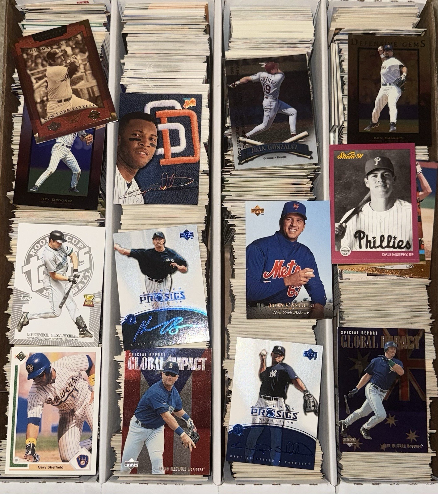 3200 Count Huge Vintage Mixed Baseball Card Box Mixed