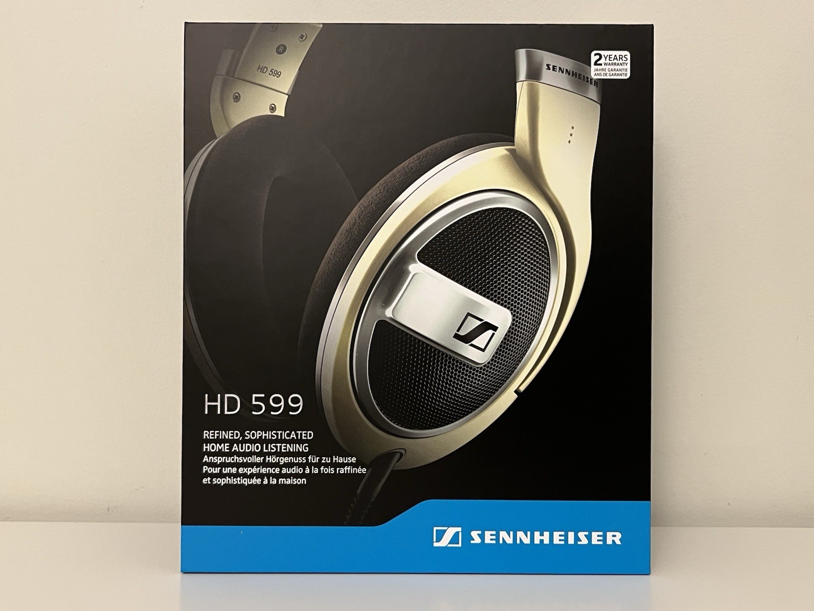 Sennheiser HD 599 Wired Open Back Over-the-Ear Headphones SEALED HD599 Ivory Sennheiser HD 599 Wired Open Back Over-the-Ear Headphones SEALED HD599 Ivory
