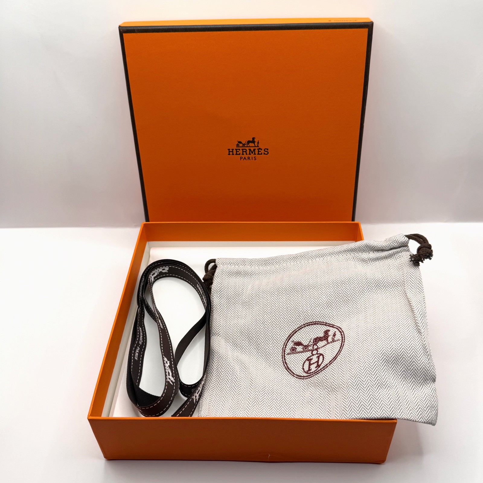 Hermes Empty Orange Gift Box 7.5x7.5x2.2 Dust Bag Ribbon Tissue READ Hermes Empty Orange Gift Box 7.5x7.5x2.2 Dust Bag Ribbon Tissue READ