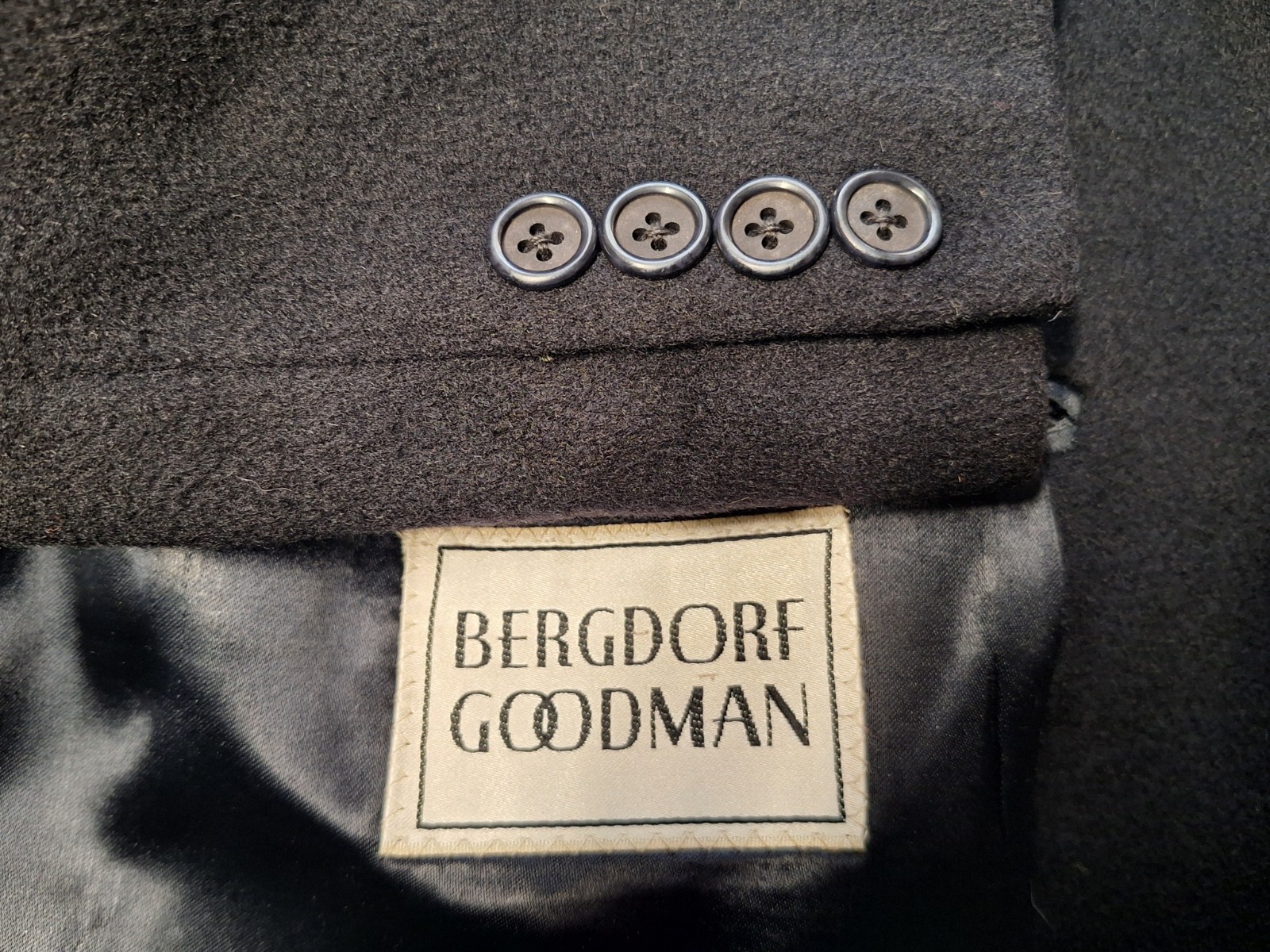 VTG Bergdorf-Goodman 100% Pure Cashmere Overcoat Black Men 40-42 Classy Academia