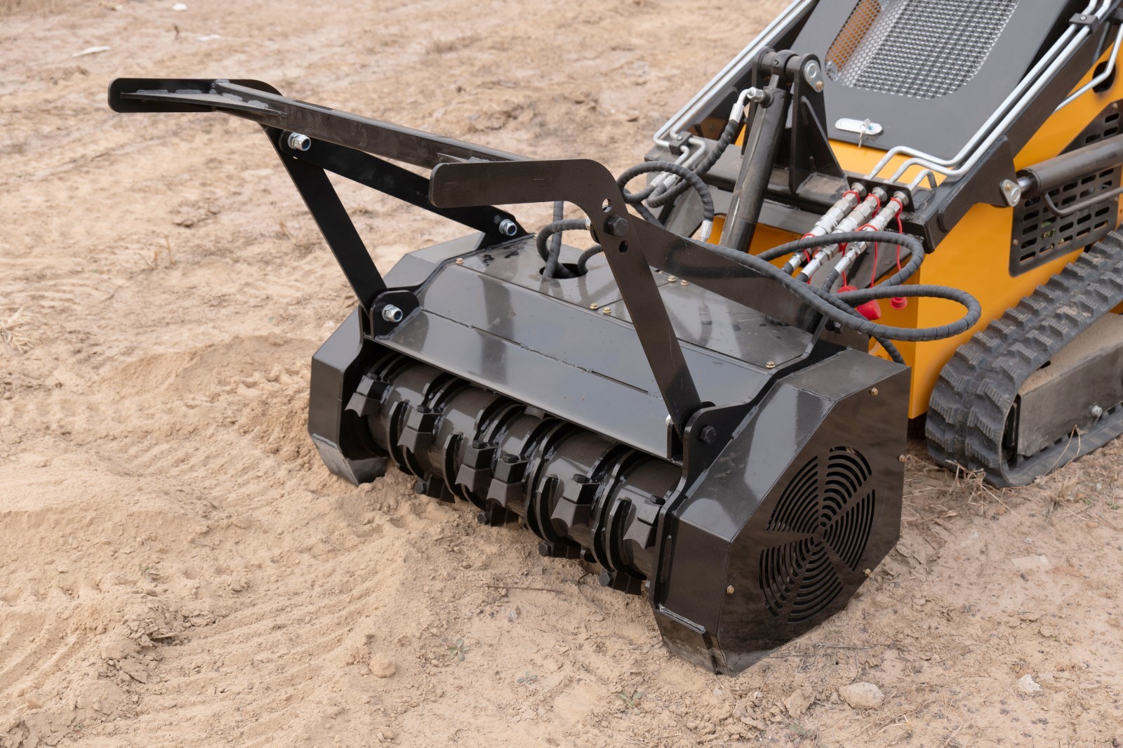 MINI Skid Steer Loader 32'' Forestry Mulcher Attachment USA STOCK MINI Skid Steer Loader 32'' Forestry Mulcher Attachment USA STOCK