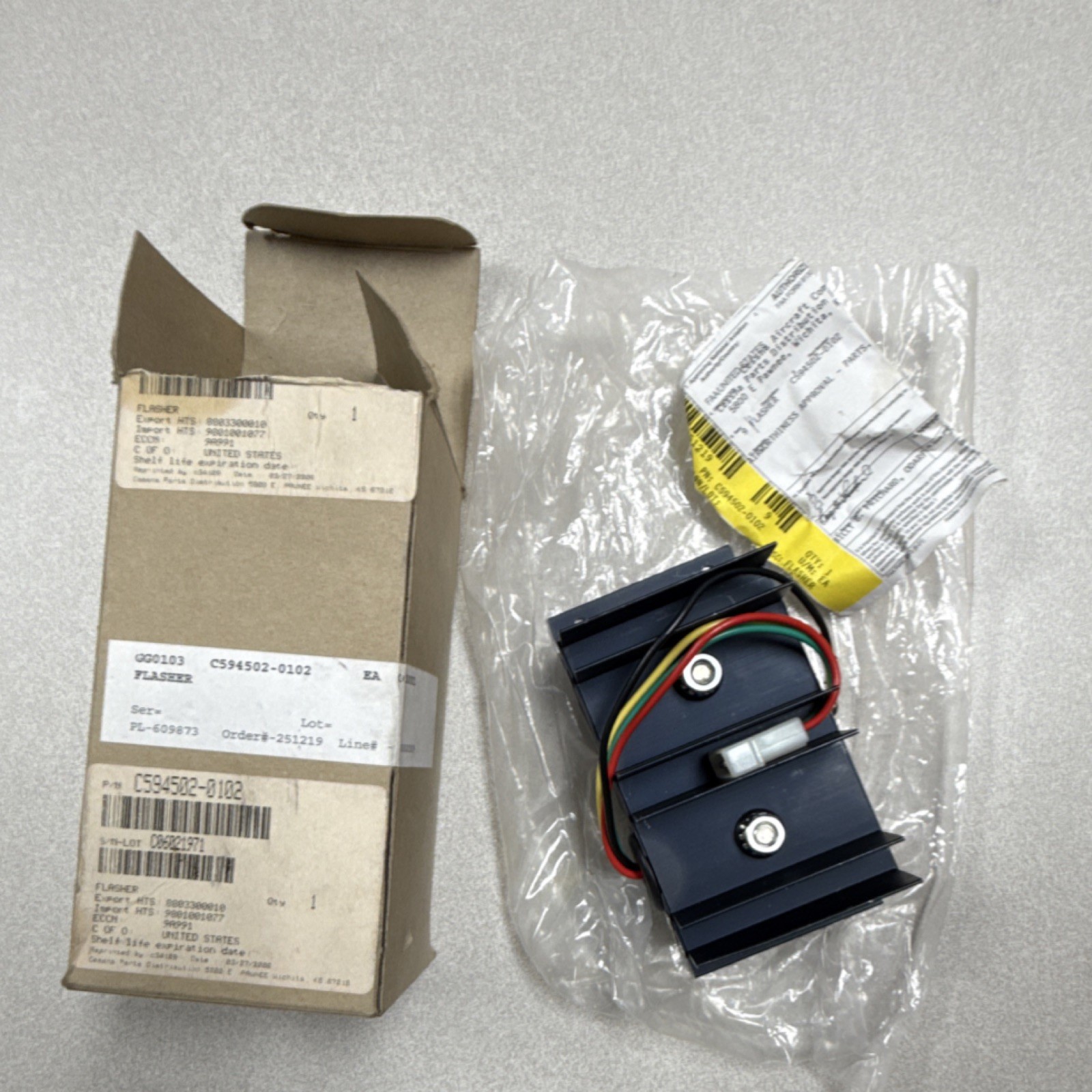 Cessna C594502-0102 Flasher Assy - Beacon Light - As Removed