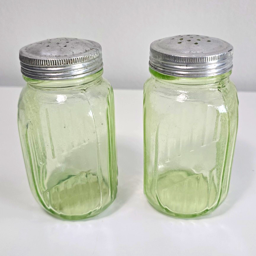 Vintage 1930s Uranium Glass Hoosier Ribbed Flour And Sugar Jars  5\