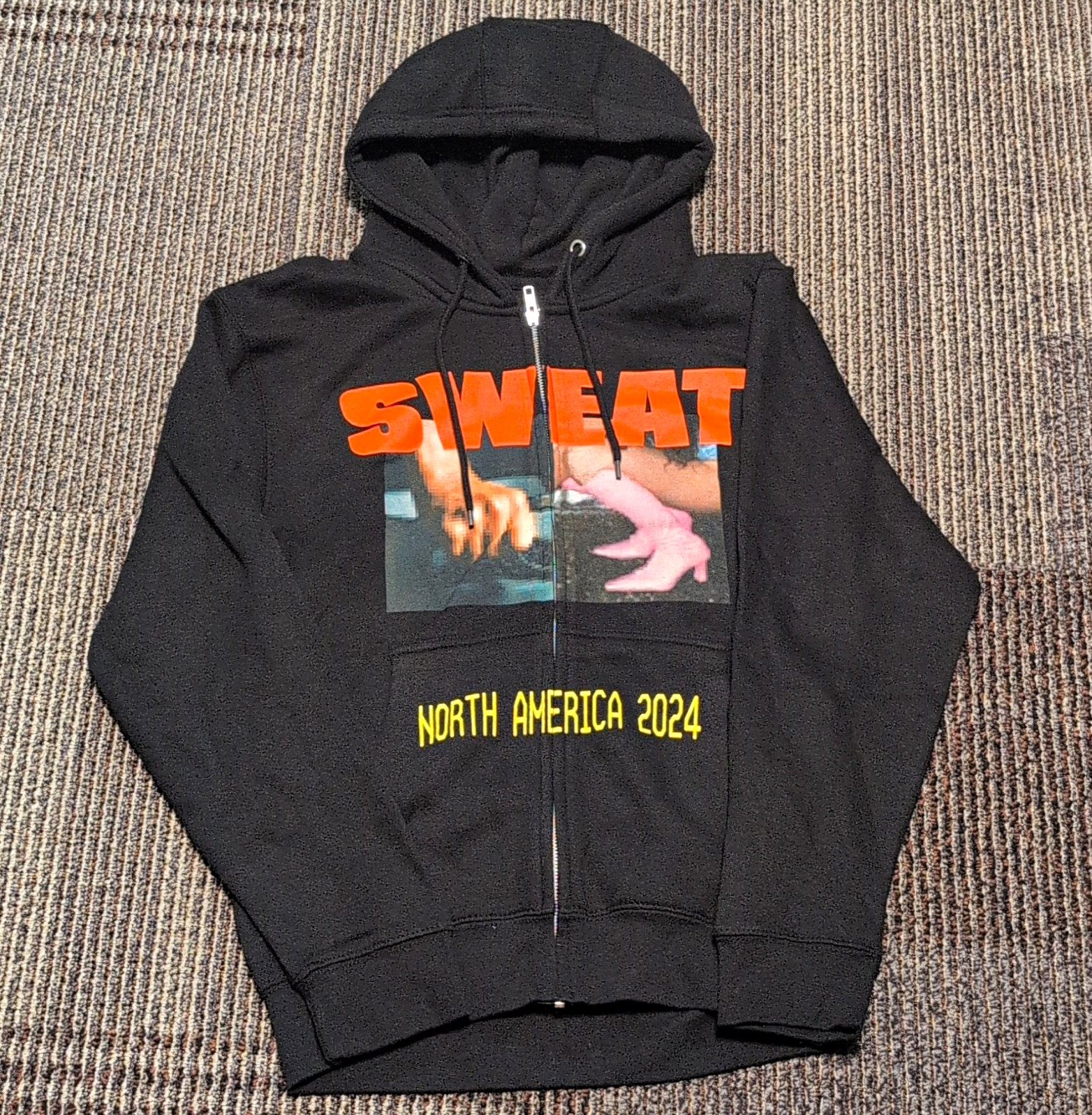 NWOT Official Charli XCX Troye Sivan Sweat Tour Hoodie Size Small Brat Hyperpop