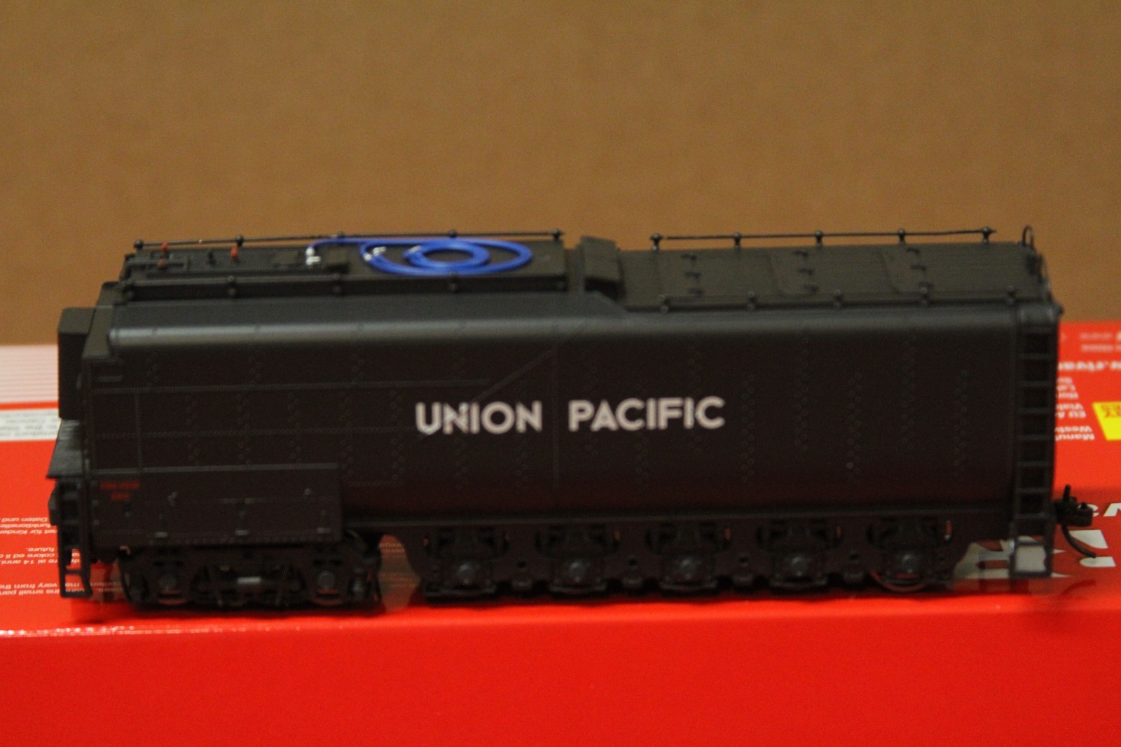 Rivarossi Union Pacific, Centipede Fuel Tender - HR3023 Rivarossi Union Pacific, Centipede Fuel Tender - HR3023