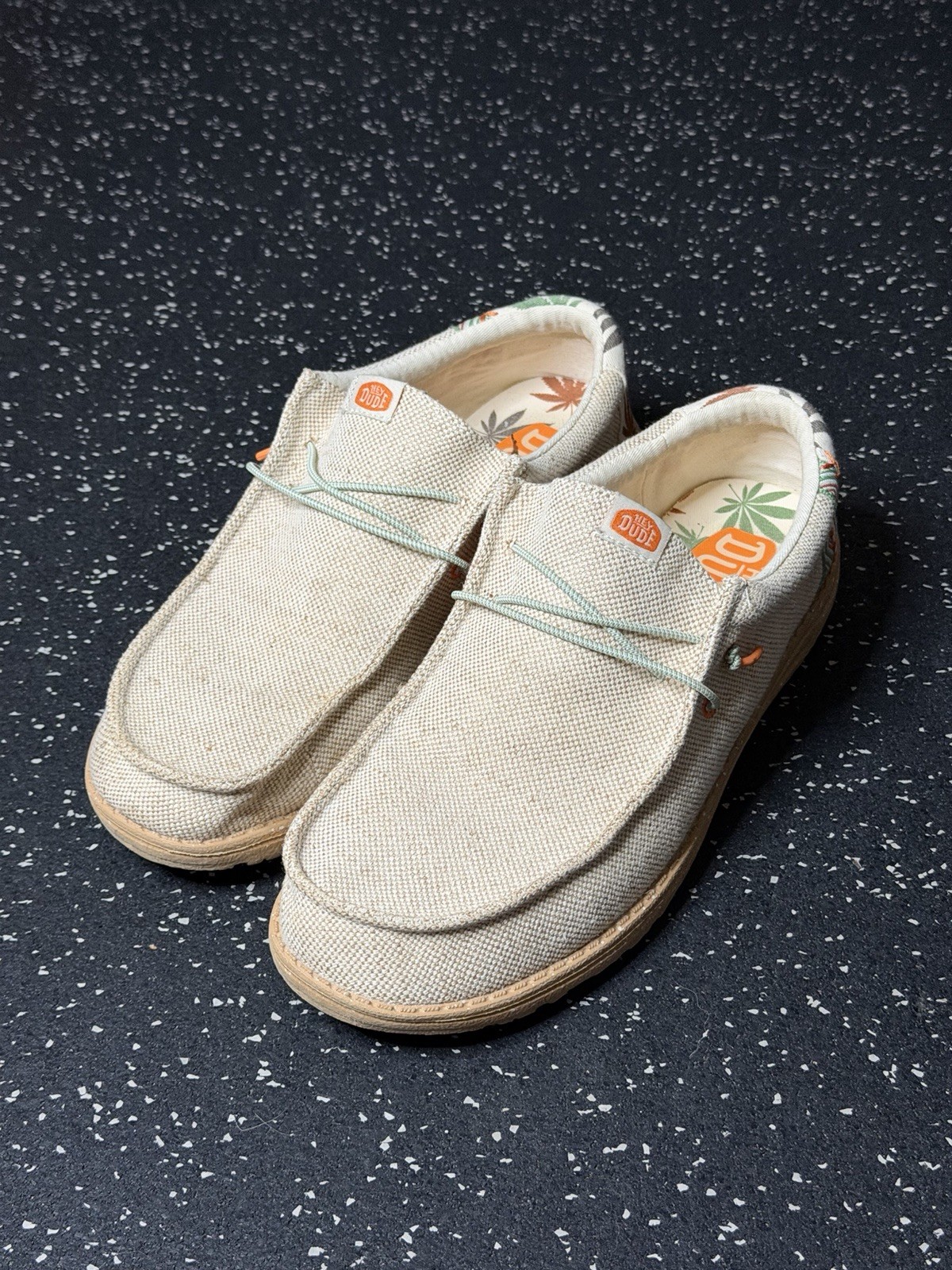 Hey Dude Wally Hemp Days Pot Leaf Tan Orange EUC SIZE 13 Mens