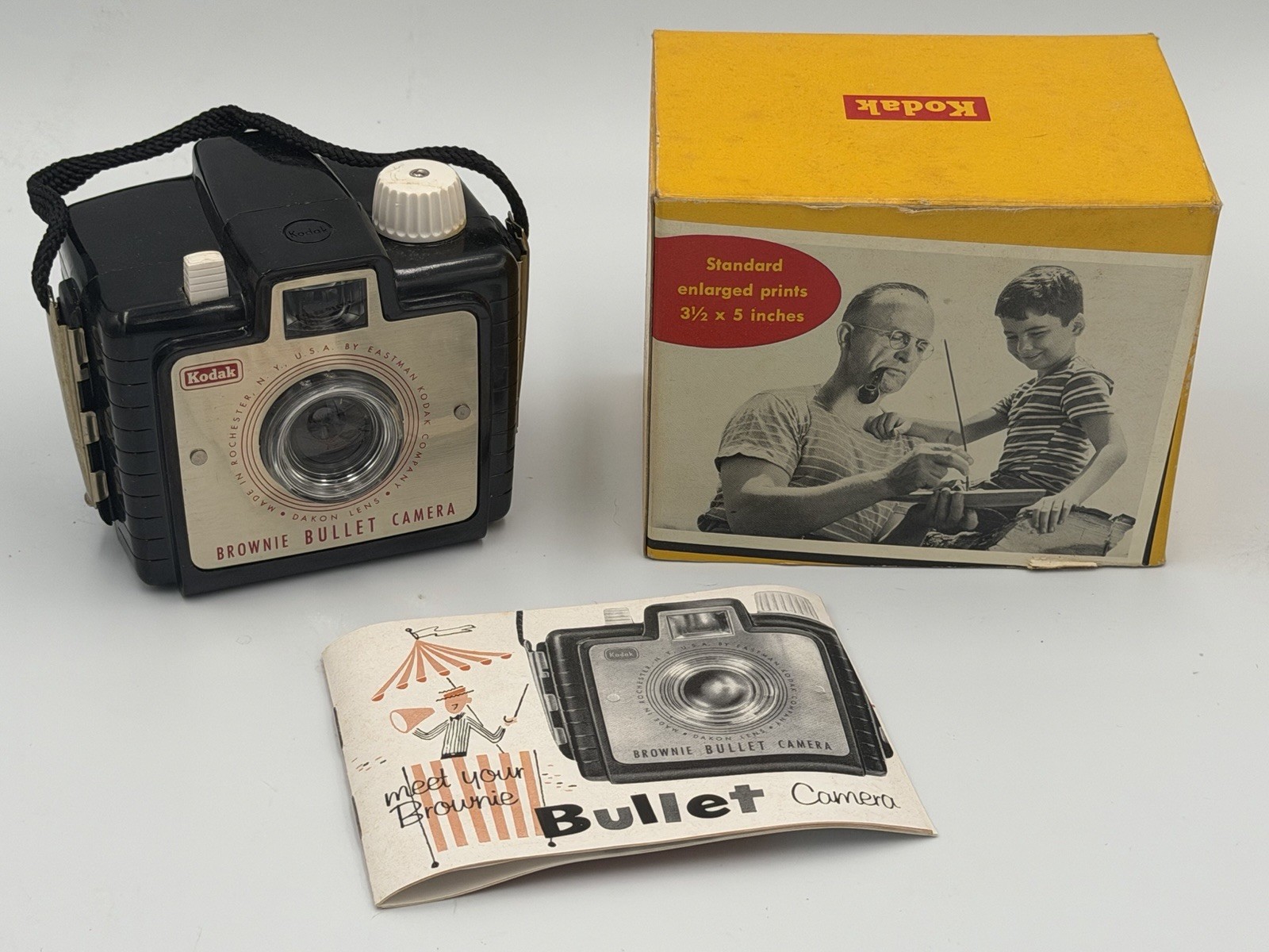 Kodak #26 Brownie Bullet Camera 127 Film Original Box & Manual Untested Vintage