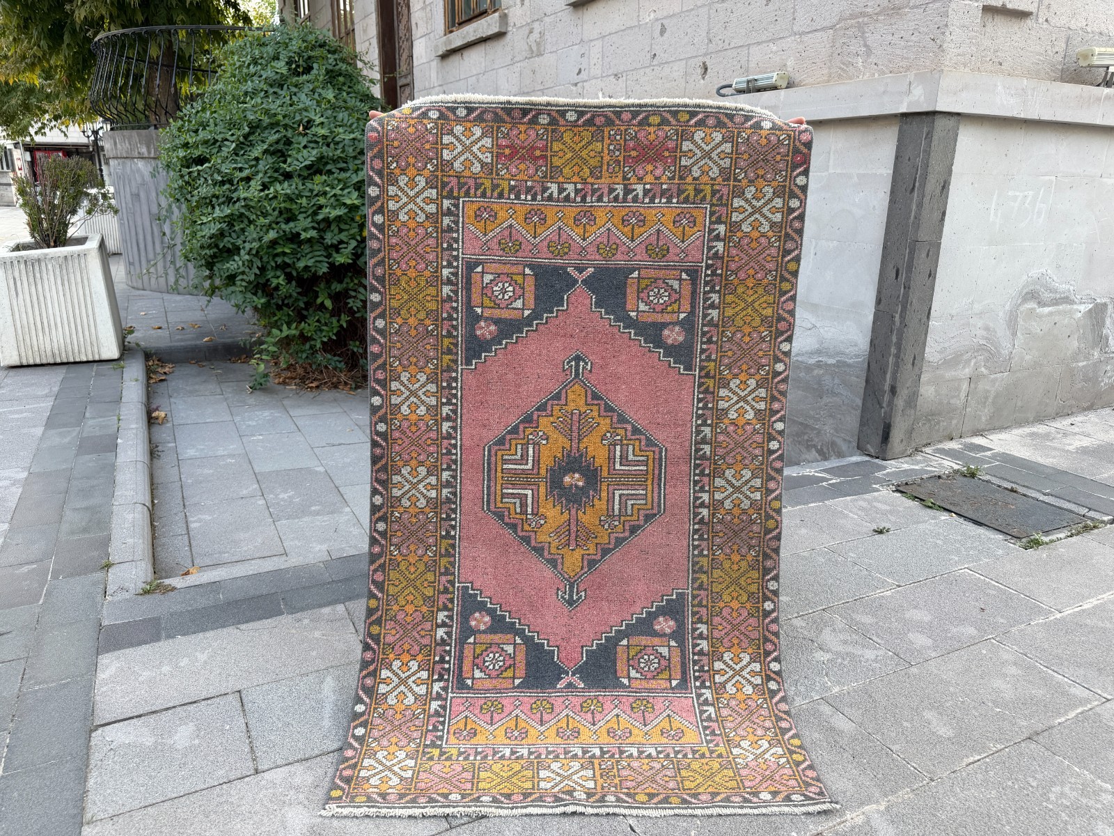 Pink Oushak Rug 3.1x5.3 ft Charcoal Vintage Turkish Wool Geometric Carpet