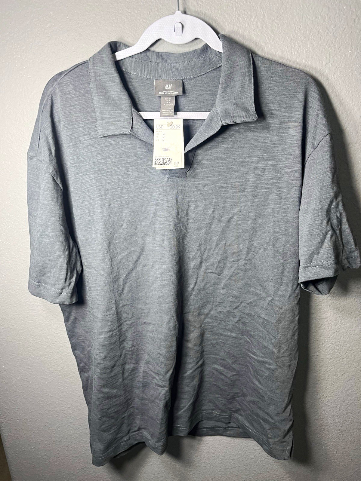 H&M Men\'s M Gray Solid Cotton Short Sleeve Relaxed Fit Collared Polo Shirt H&M Men\'s M Gray Solid Cotton Short Sleeve Relaxed Fit Collared Polo Shirt