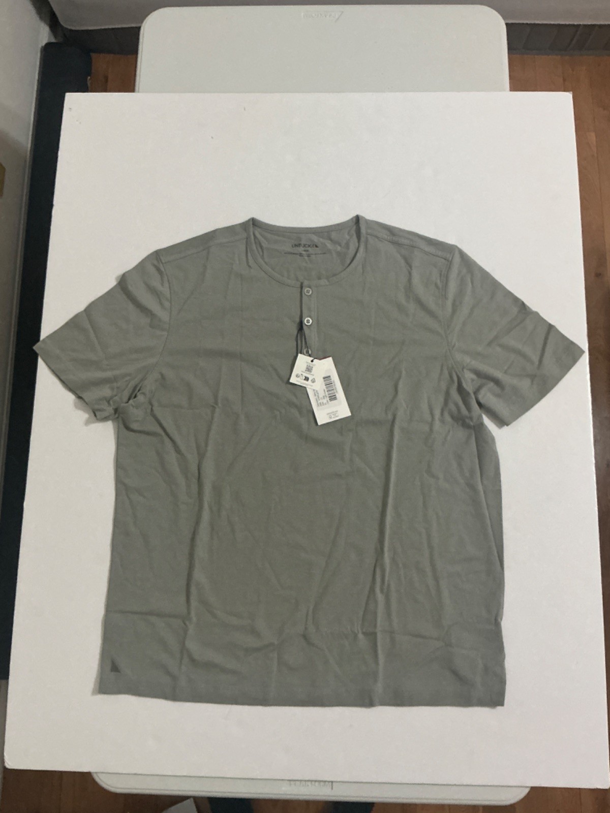 UNTUCKit Glera Henley Shirt Mens Large Light Green Short Sleeve Tencel Regular F