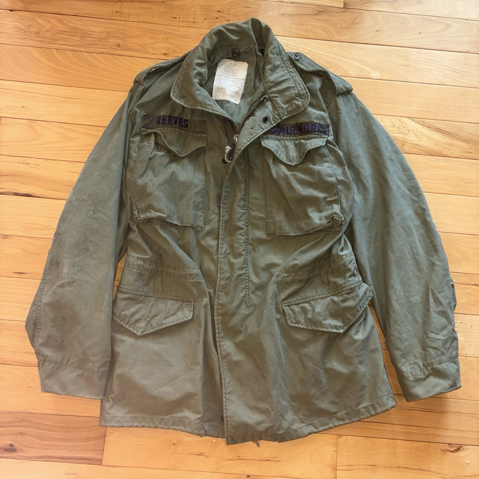 Vintage 1960s Vietnam M-65 Field Jacket OG-107 Small Long Distressed Taxi Driver Vintage 1960s Vietnam M-65 Field Jacket OG-107 Small Long Distressed Taxi Driver