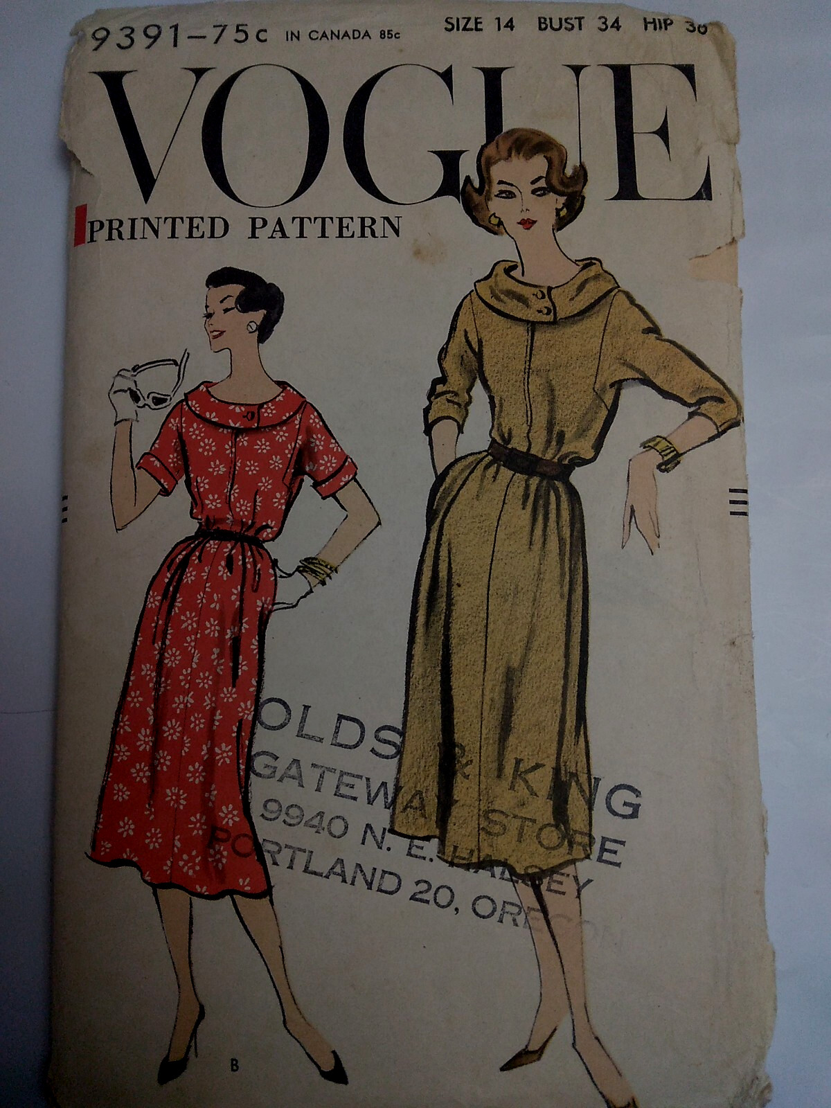 Vogue 9391 Sweater Dress Cowl Boat Neck Sewing Pattern Ladies 14 VTG 50's CUT Vogue 9391 Sweater Dress Cowl Boat Neck Sewing Pattern Ladies 14 VTG 50's CUT