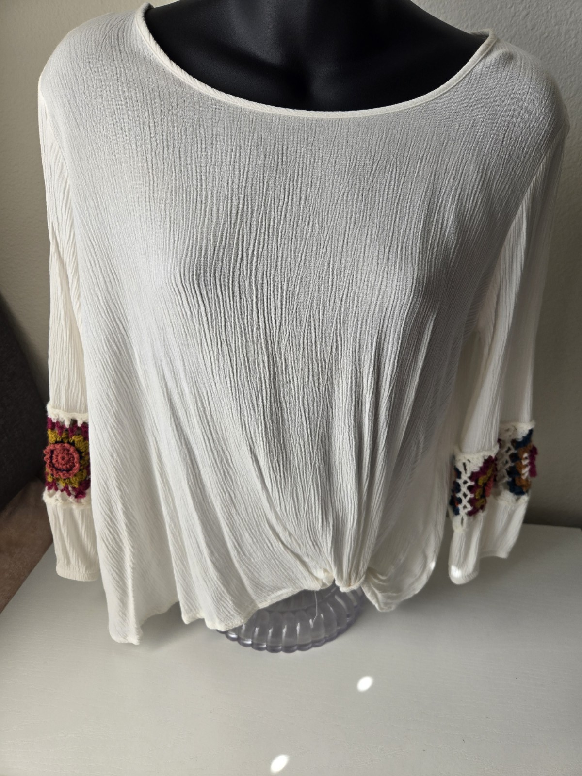 B\'leev white gauzy crinkle blouse Size Small