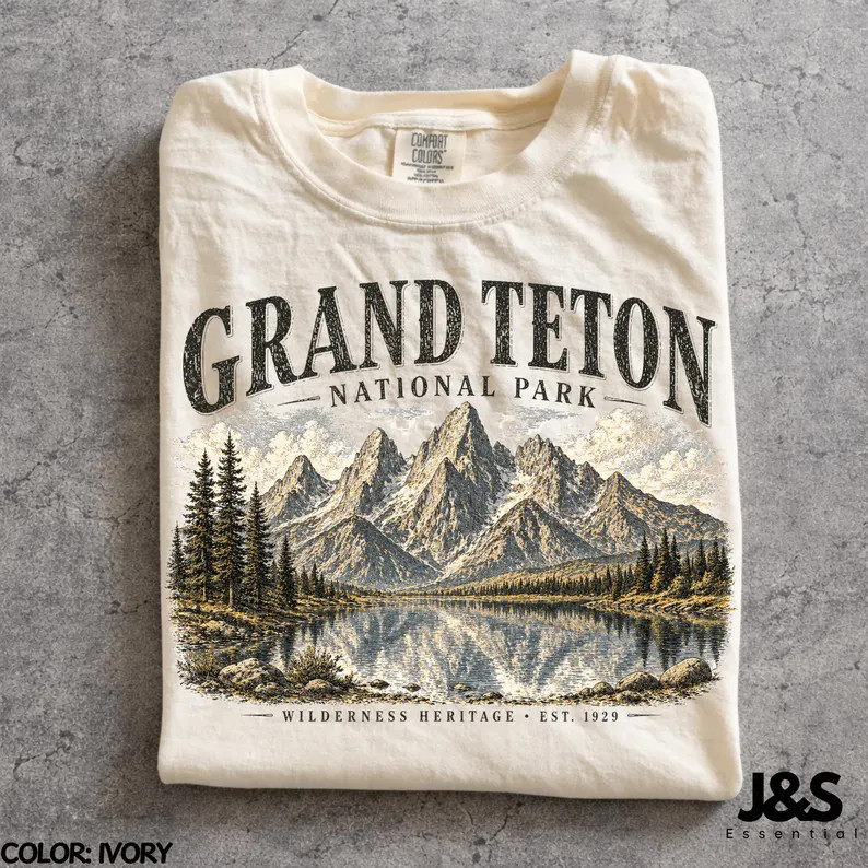 Vintage Grand Teton National Park Nature Comfort Tee