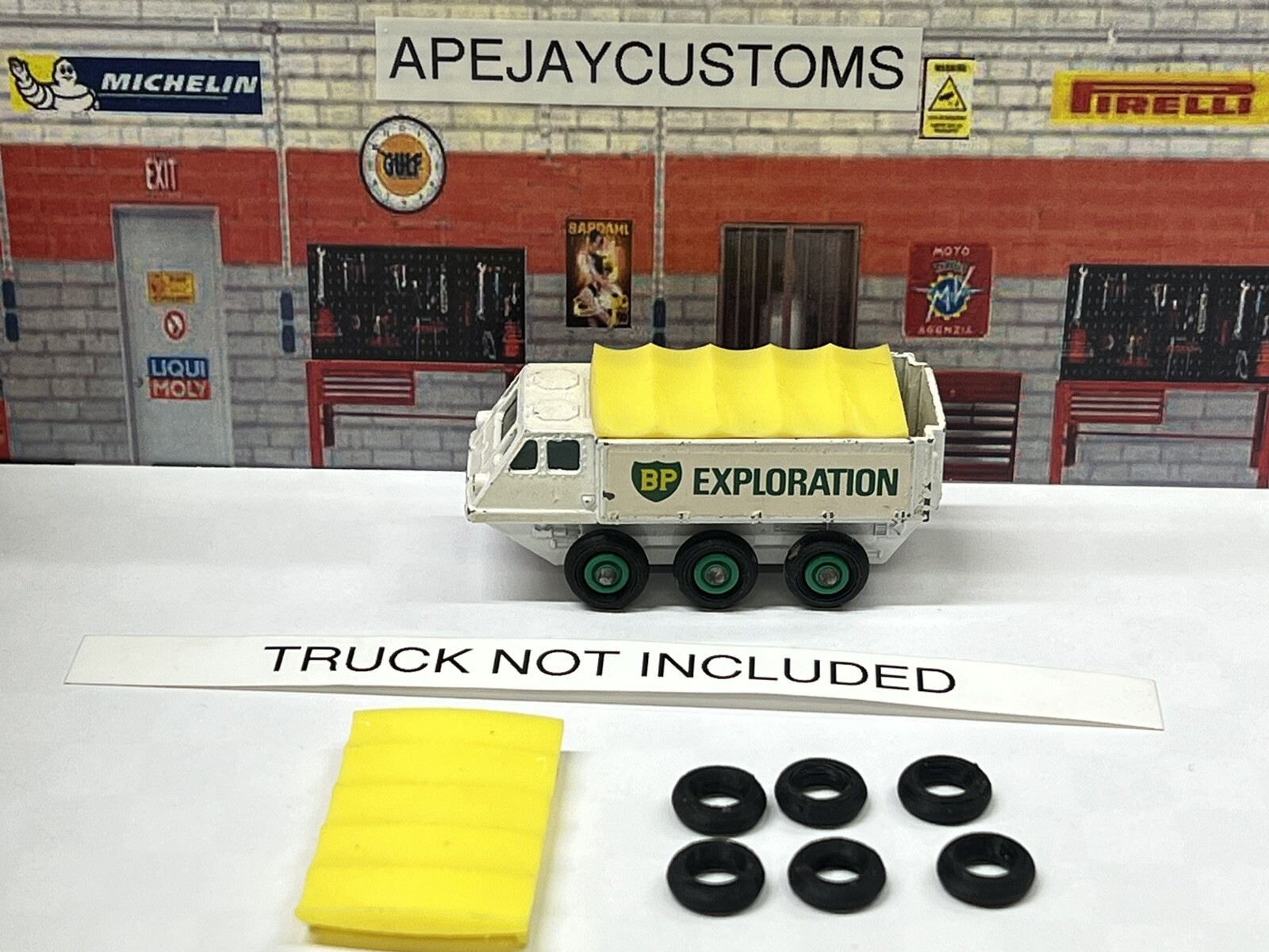 LESNEY MATCHBOX ALVIS STALWART No. 61 (6 TIRES AND TOP ONLY)