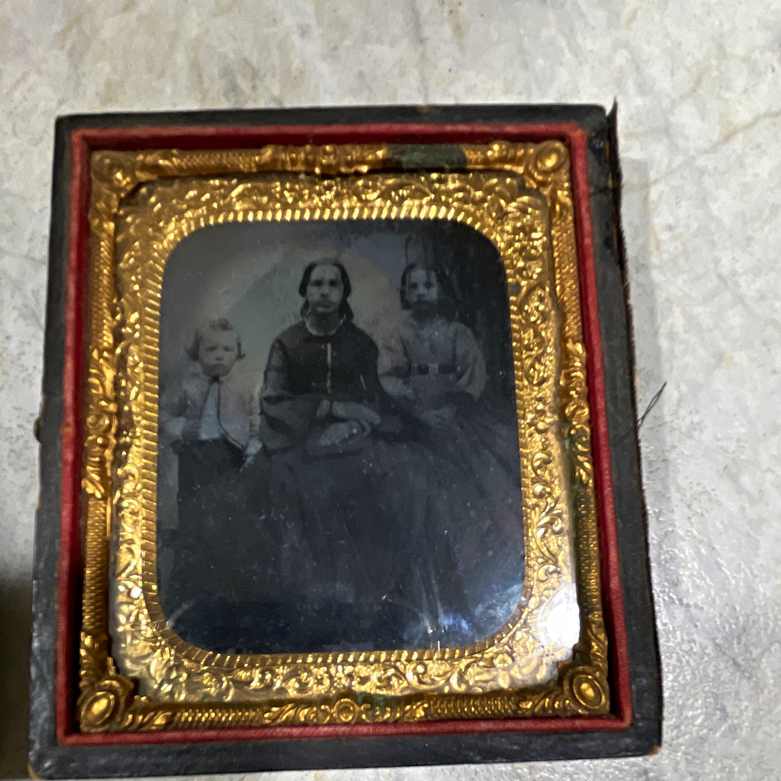 Lot of 2 antique civil war gold framed tintype daguerreotype photos