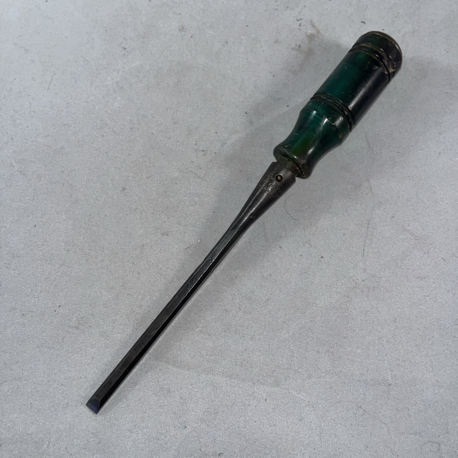 Vintage Greenlee Hard Wear Green Handle Chisel 5/16”