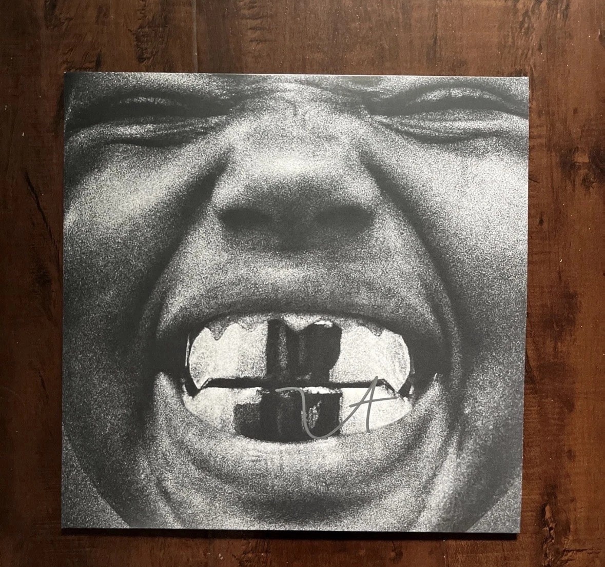 🎤 Ye Kanye West Bully Vinyl SIGNED Silver Pen Autograph LP Authentic 🎤 Ye Kanye West Bully Vinyl SIGNED Silver Pen Autograph LP Authentic