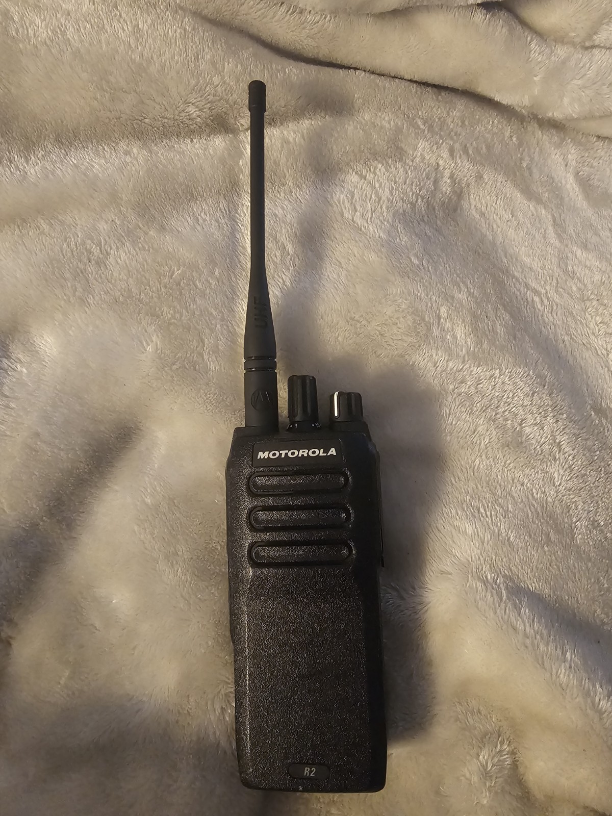 Motorola R2 Portable Two-Way Radio - Digital UHF (400-480MHz) - AAH11YDC9JA2AN