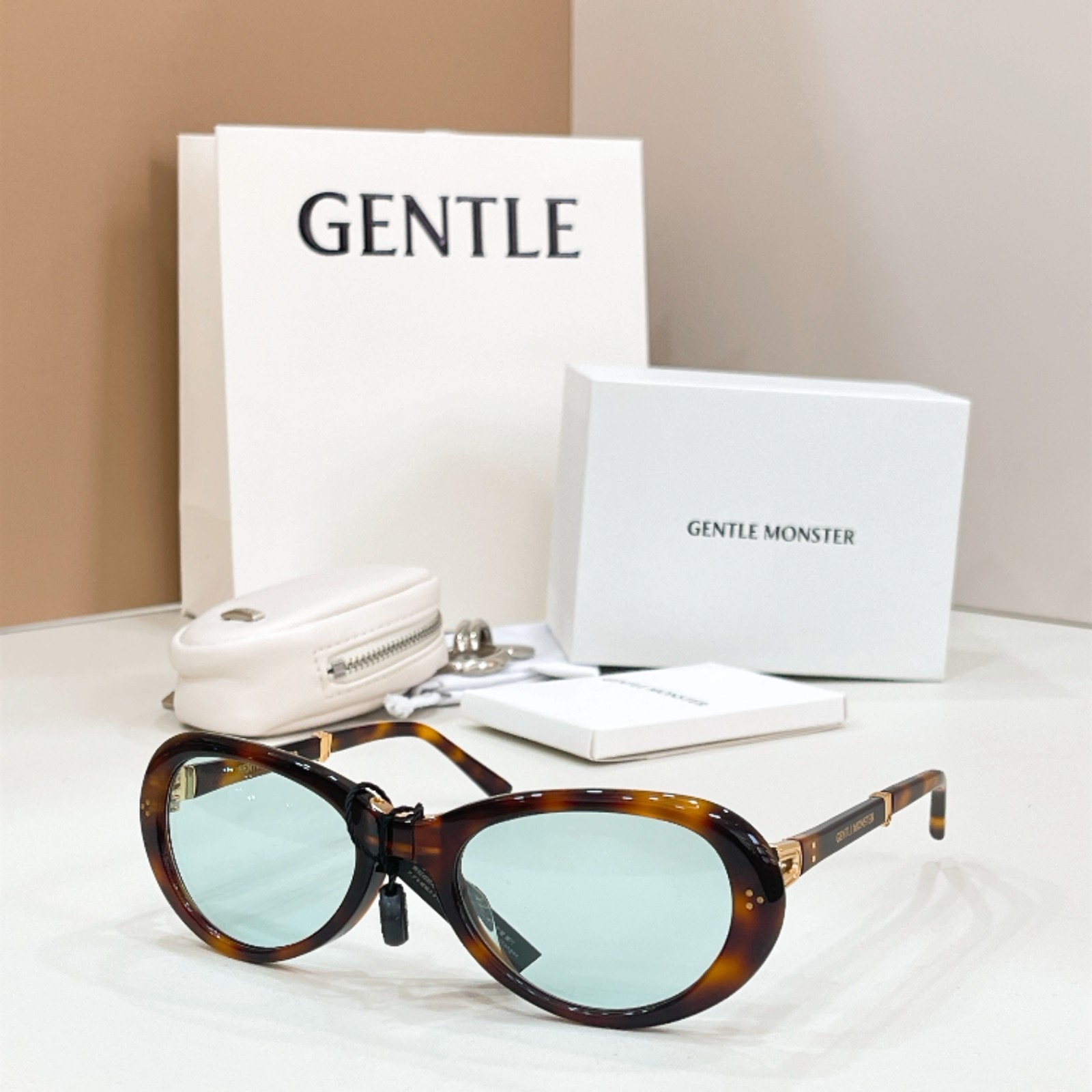 Gentle Monster ORBIT Foldable Sunglasses 54□20-132 Tortoise Frame Light Green Gentle Monster ORBIT Foldable Sunglasses 54□20-132 Tortoise Frame Light Green